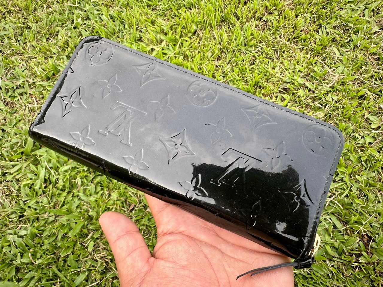 Louis Vuitton Authentic Louis Vuitton Monogram Vernis Leather Zippy Wallet Size ONE SIZE - 2 Thumbnail