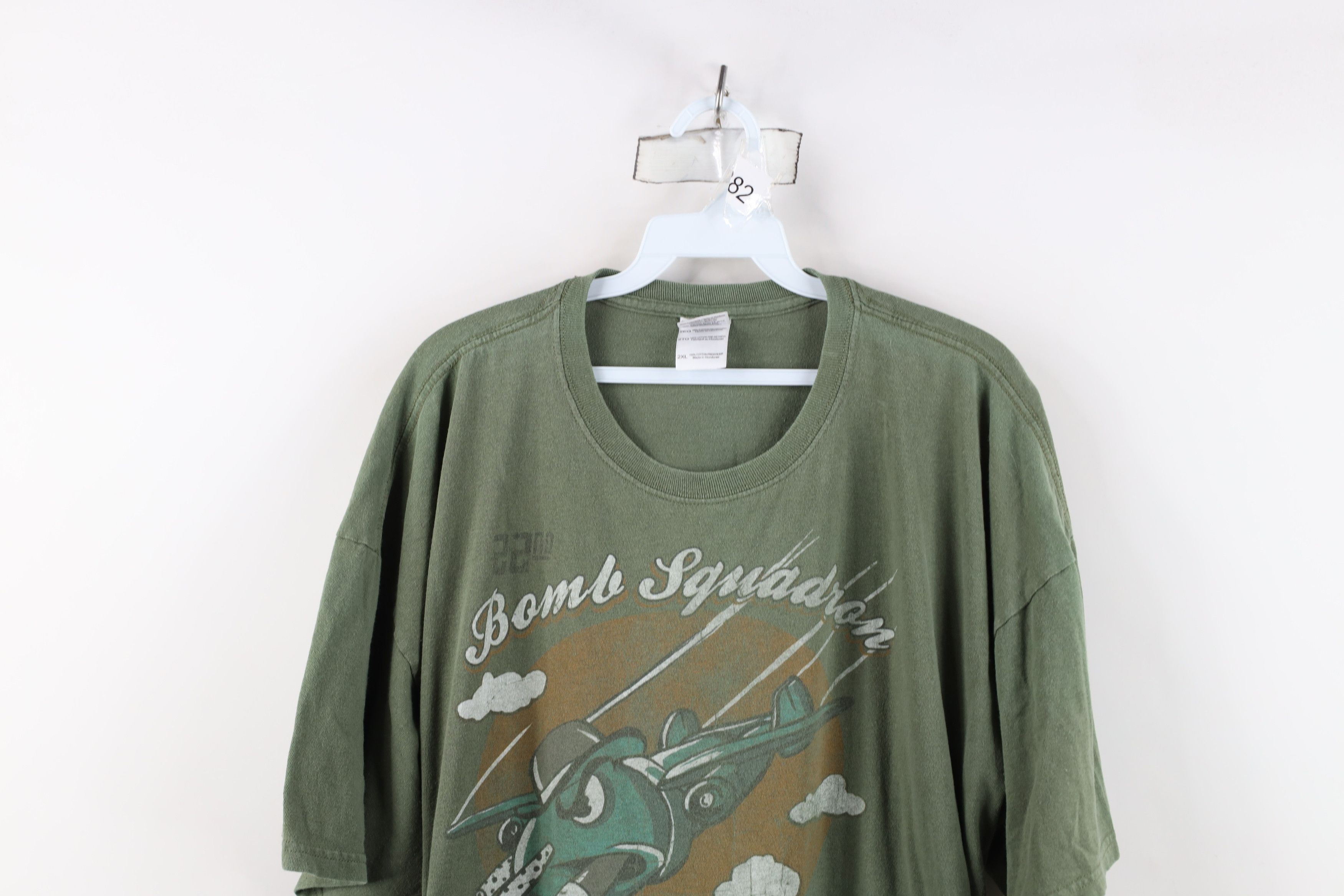 Vintage Vintage 22nd Bomb Squadron World War II Short Sleeve T-Shirt Size US XXL / EU 58 / 5 - 2 Thumbnail