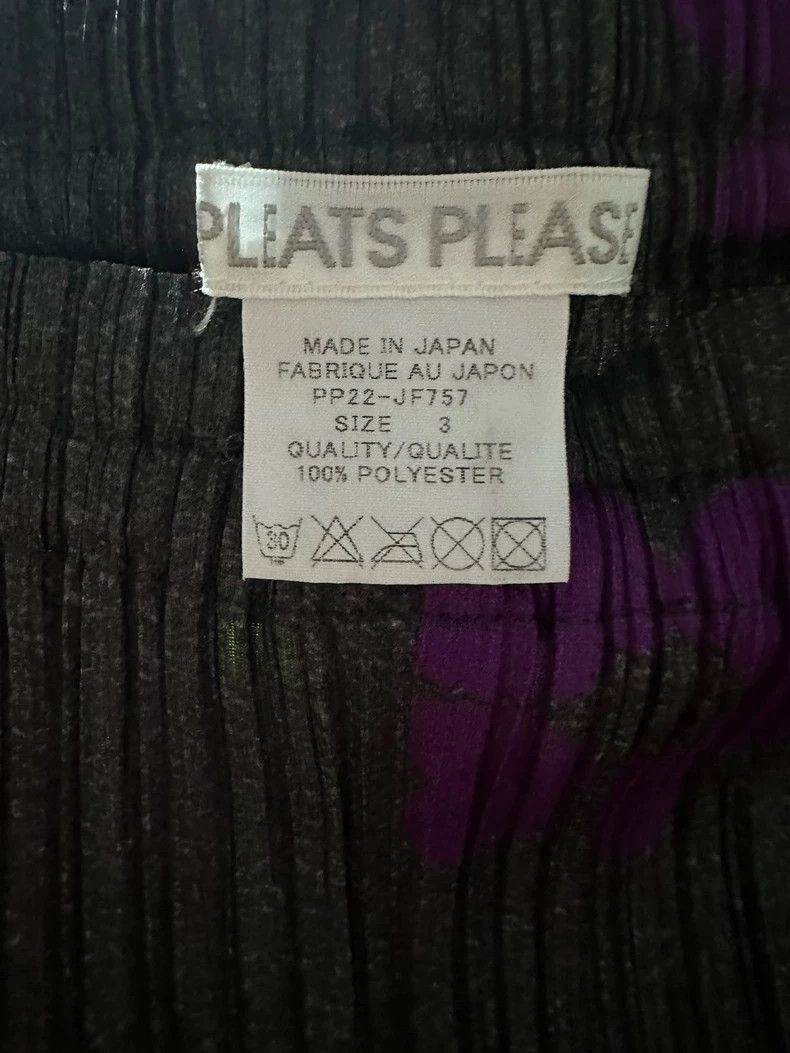 Issey Miyake Issey Miyake size:3 Purple flower trousers Size 42" / US 20 - 4 Thumbnail