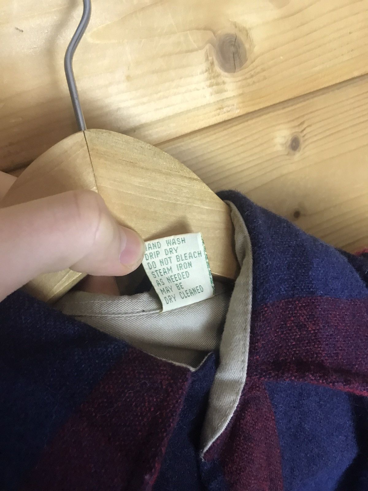 St. Johns Bay Vintage 80’s 90’s St. Johns Bay plaid flannel shirt Size US L / EU 52-54 / 3 - 6 Thumbnail