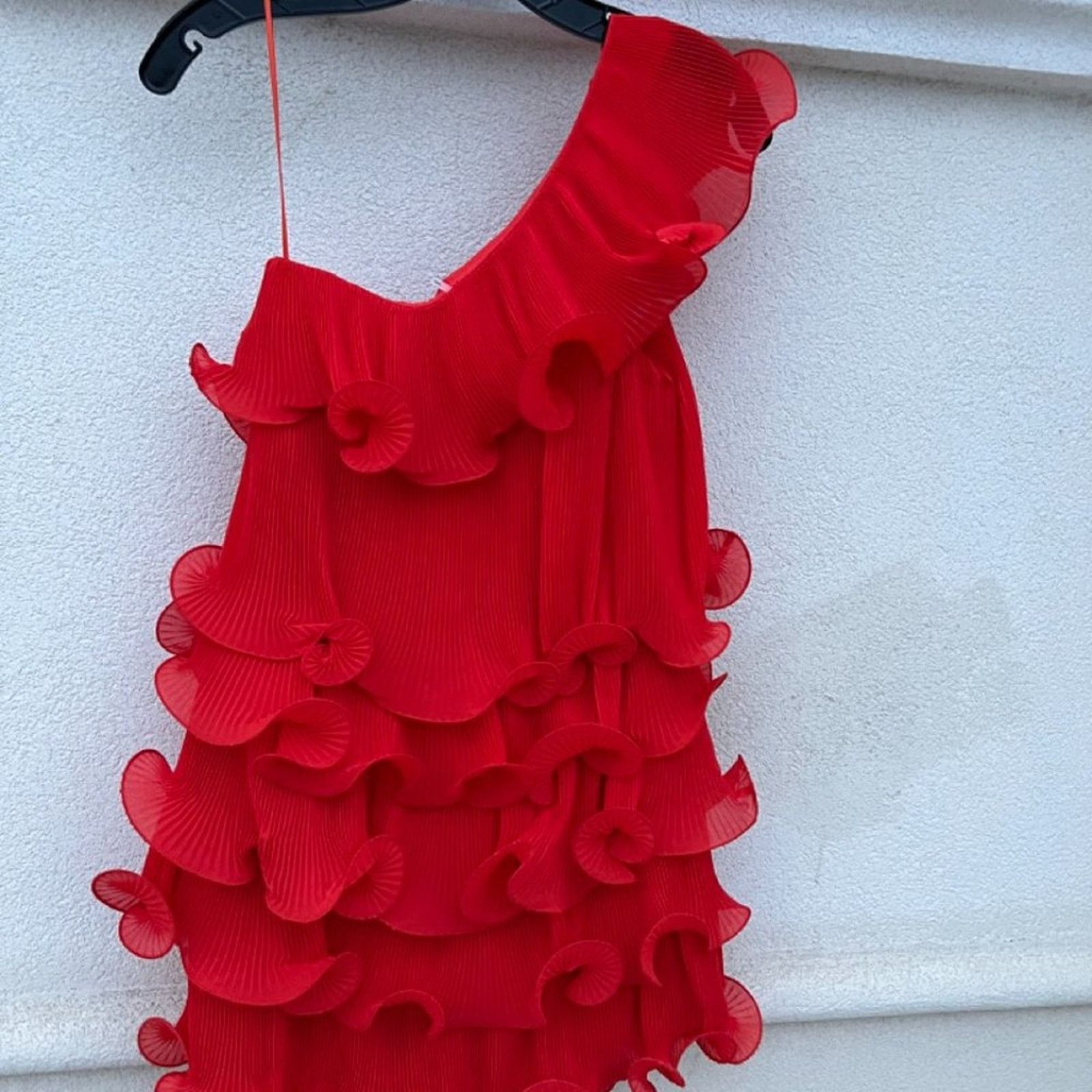 MILLY Milly Coral Pleated Tiered Ruffle Dress Size 6 $495.00 Size S / US 4 / IT 40 - 6 Thumbnail