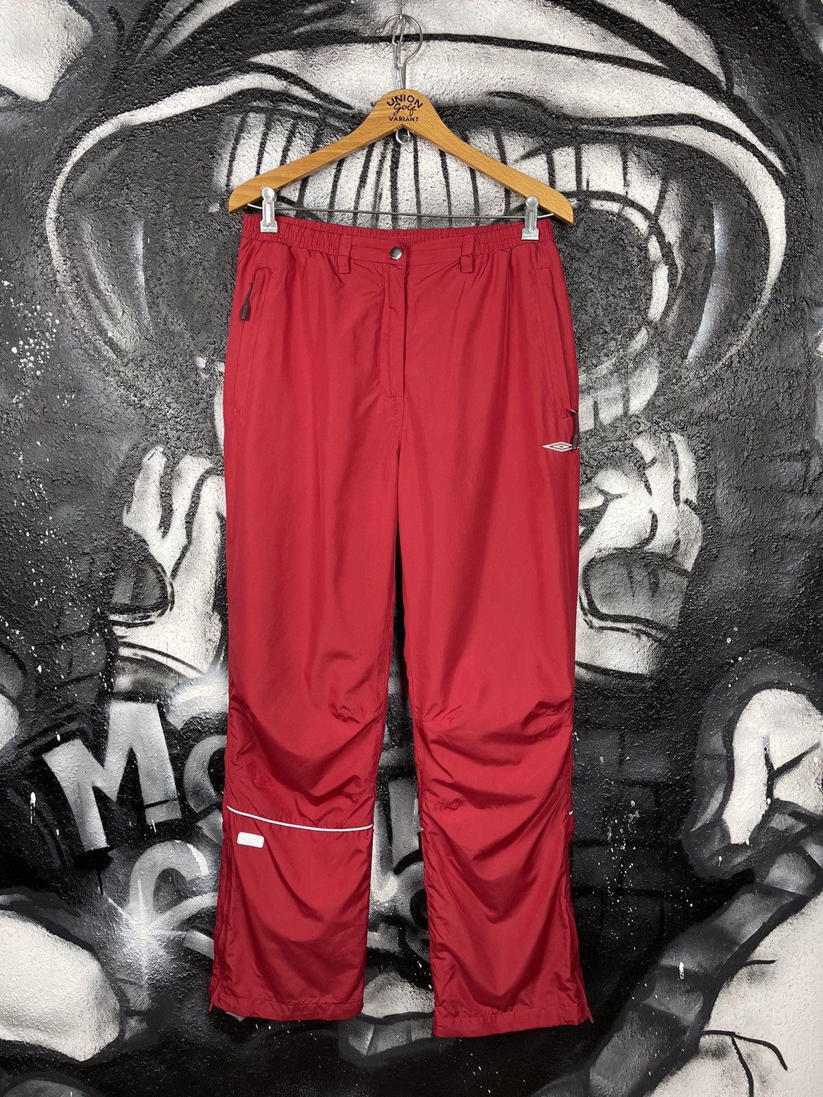 Umbro Vintage Umbro Y2K Red Sport Pants Size Small Size US 31 - 4 Thumbnail