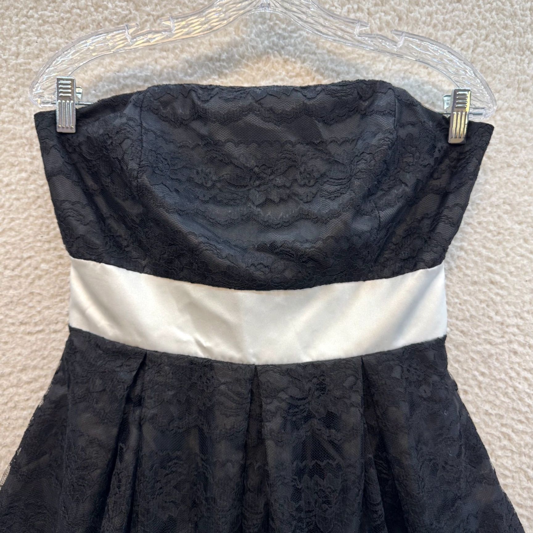 Vintage VINTAGE Y2K Black Mini Prom Dress Lace Bow Strapless Goth Fairy 10 Prom Womens Satin? Size L / US 10 / IT 46 - 3 Thumbnail