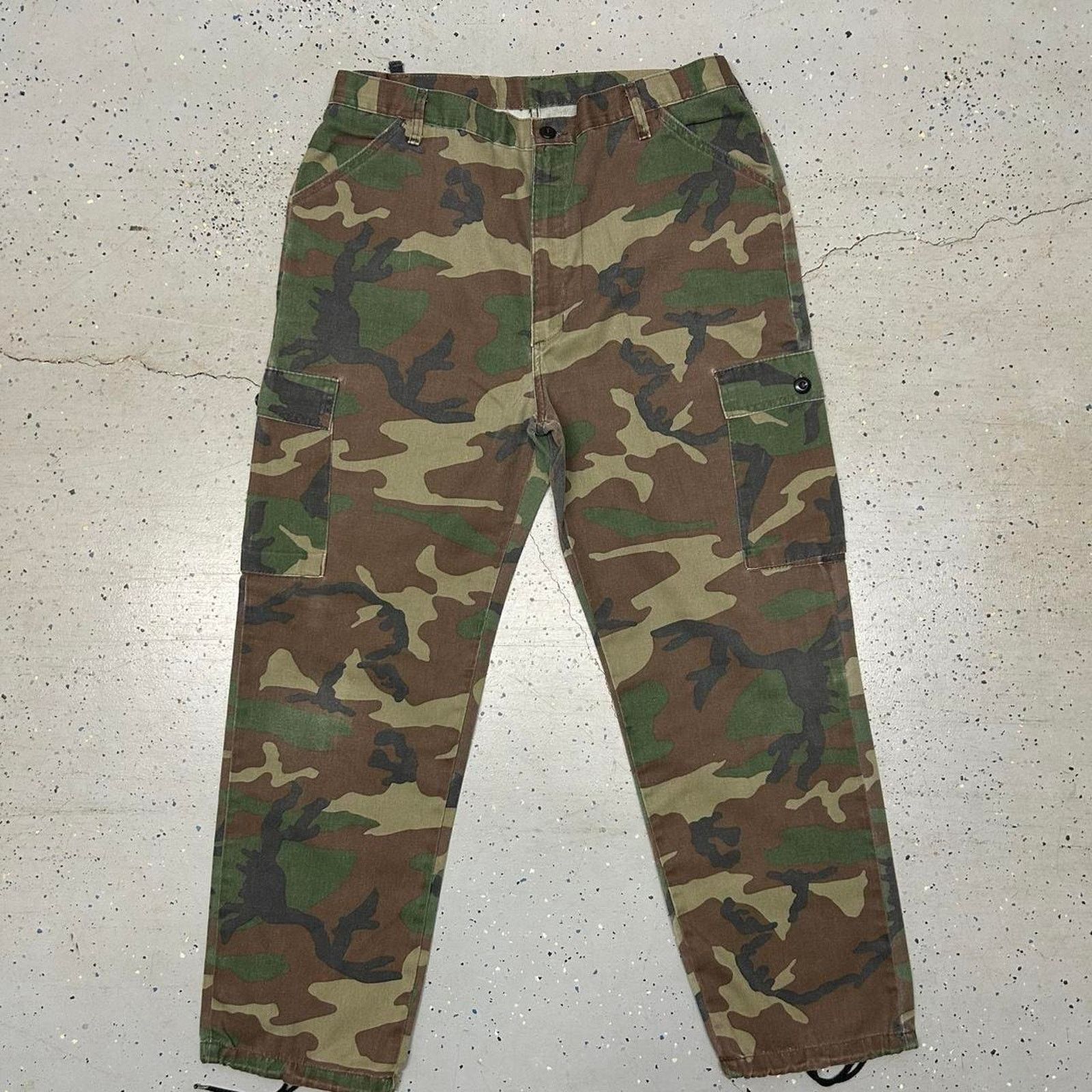 Other VTG Liberty camo cargo pants with adjustable waist Size US 40 / EU 56 - 2 Thumbnail