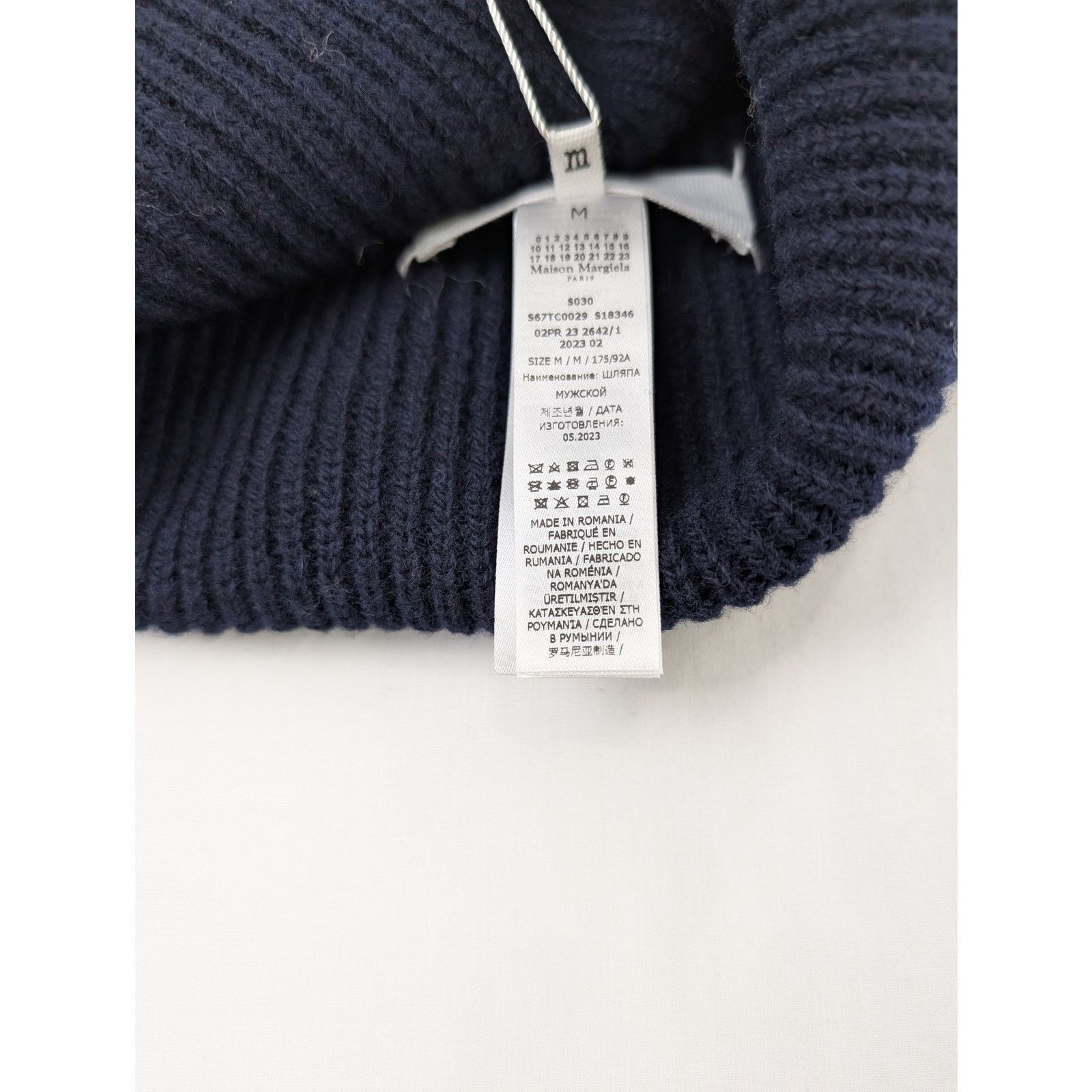Maison Margiela o1rshd1 Size: M / Ribbed Balaclava Scarf in Navy Blue Size ONE SIZE - 12 Thumbnail