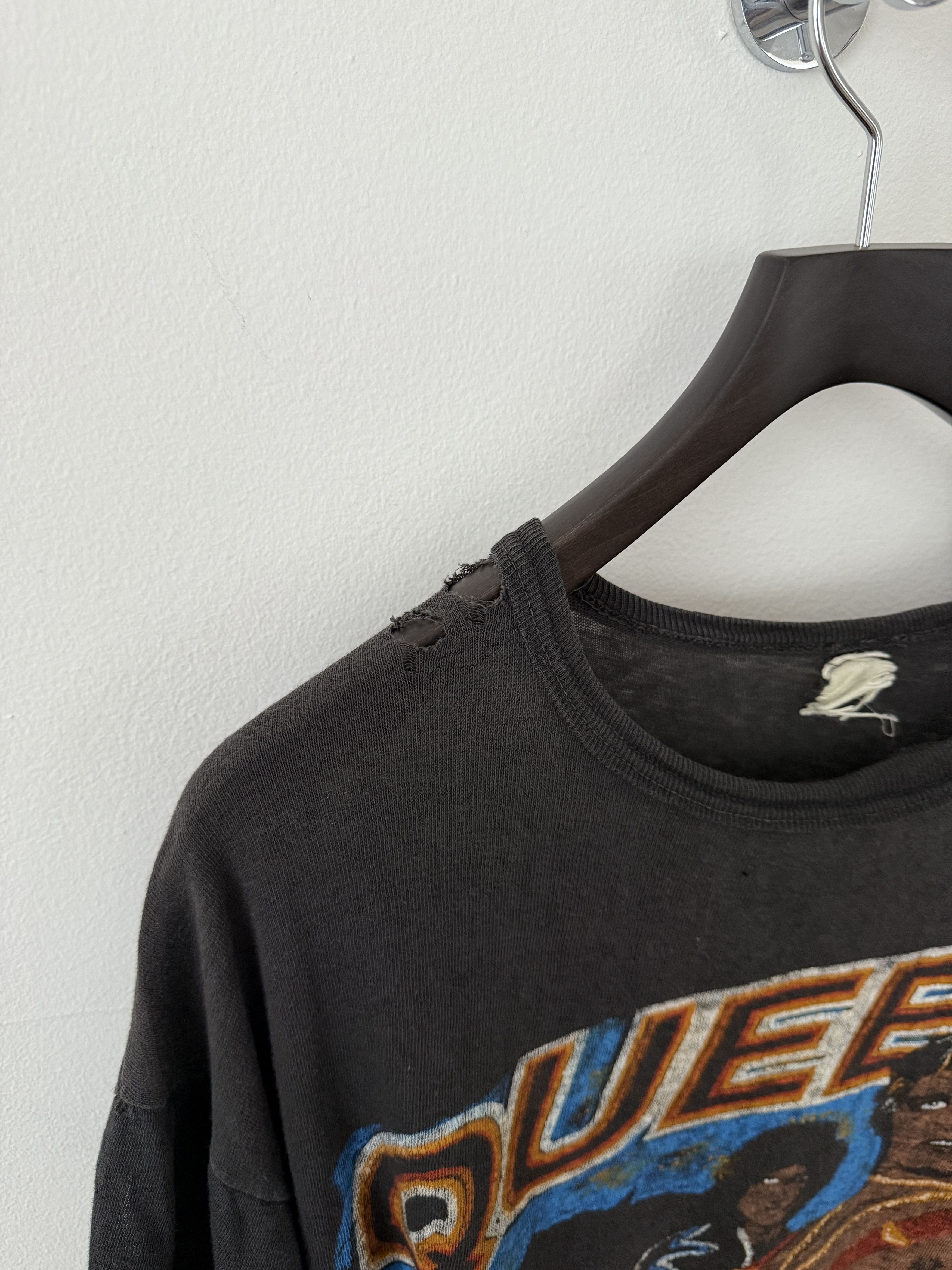Vintage 1980 Queen Tour Tee Size US S / EU 44-46 / 1 - 9 Thumbnail