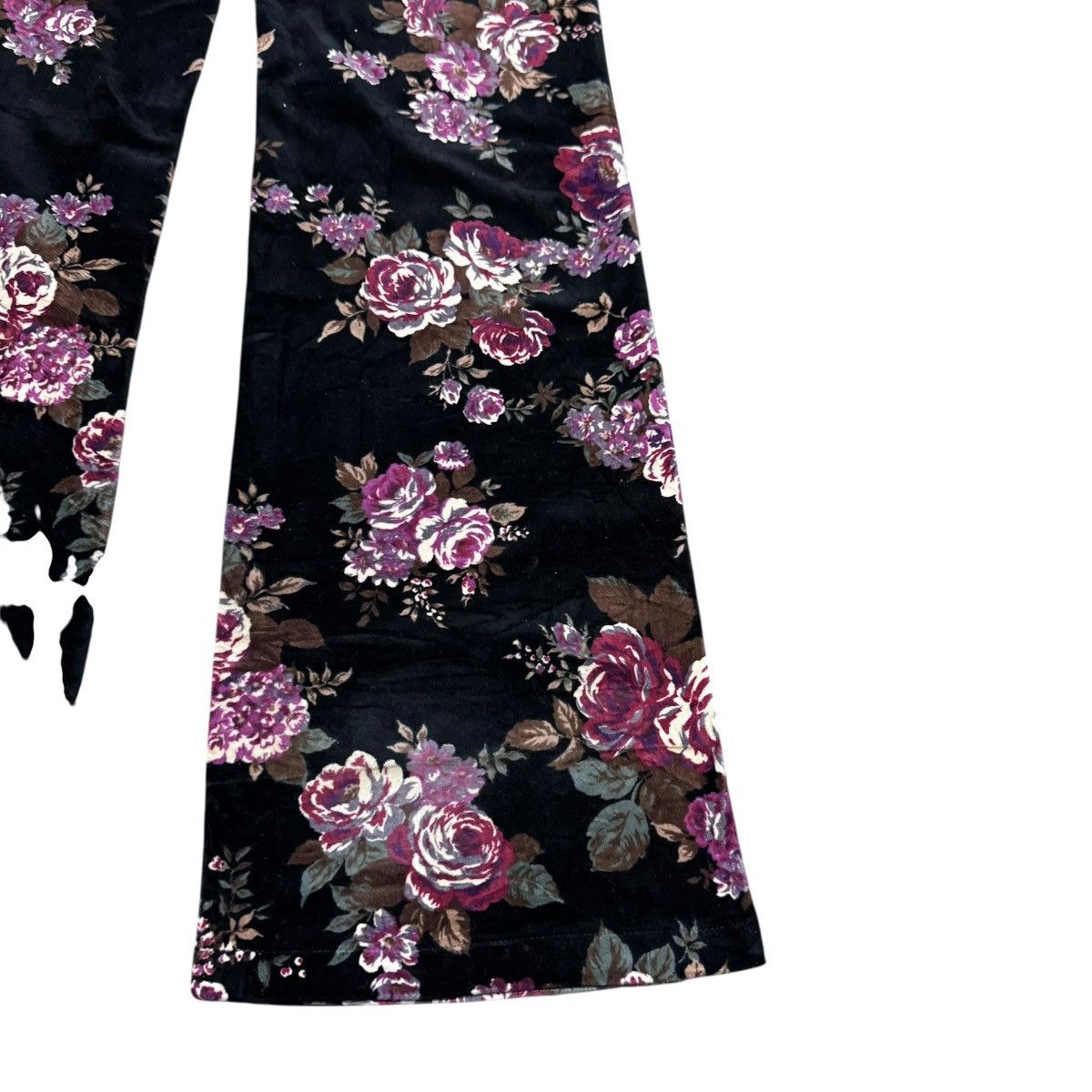 Tornado Mart Tornado Mart Velvet Floral Flare Pants Size 30" / US 8 / IT 44 - 14 Thumbnail