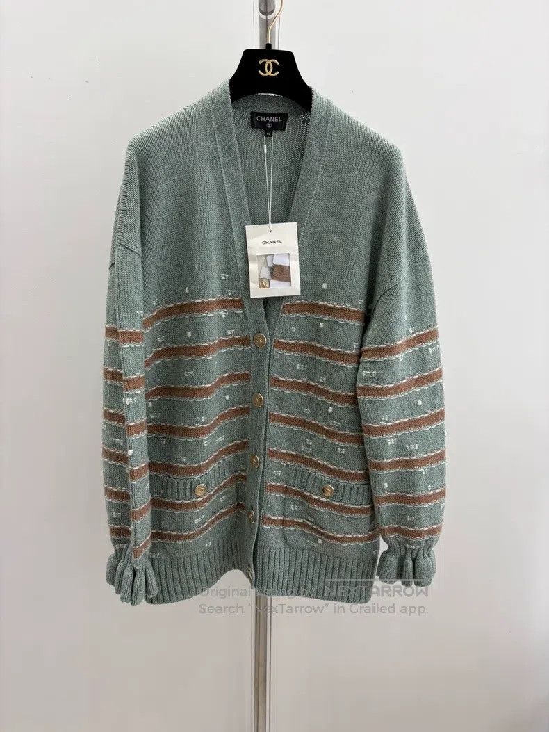 Chanel Mint green khaki striped lotus leaf sleeve knitted