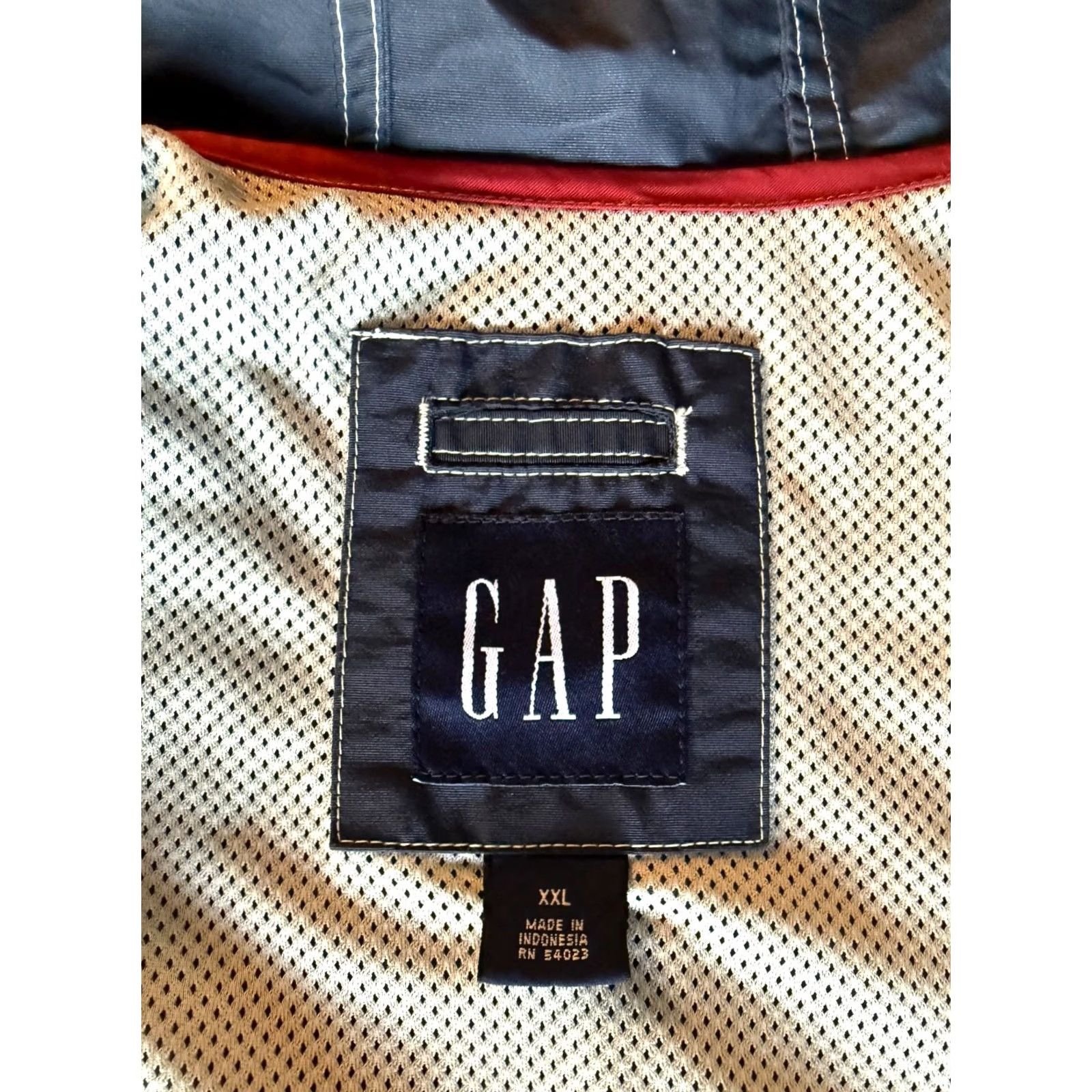 Gap VINTAGE Gap Men's Jacket Windbreaker Hooded Zip Navy Blue 2XL Retro Nylon Zip Front Pocket Lined Size US XXL / EU 58 / 5 - 5 Thumbnail