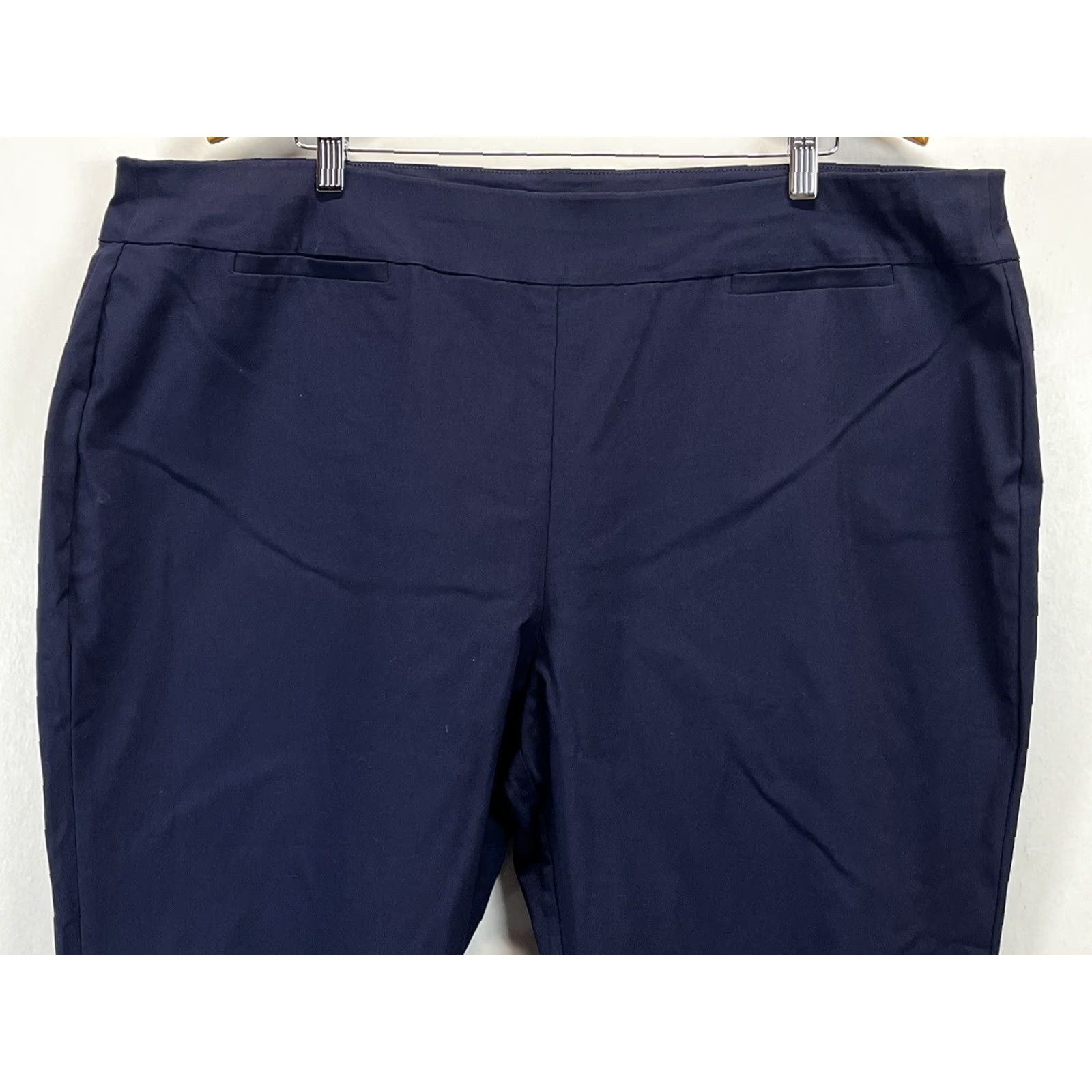 Talbots VINTAGE? No, Talbots Navy Crop Pants 24W Plus Side Zip Womens Stretch Crop Pants 24W Navy Blue Adult Womens Plus Size Pants 24W G Womens Size 42" / US 20 - 2 Thumbnail