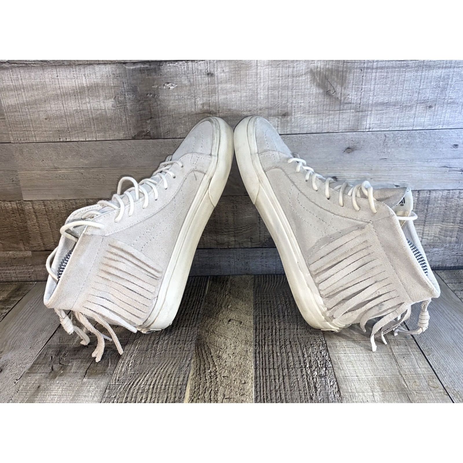 Vans VANS Hi Moccasins Gray Suede Fringed Size 7 Women’s 721277 Sneaker Fringe Size ONE SIZE - 6 Thumbnail