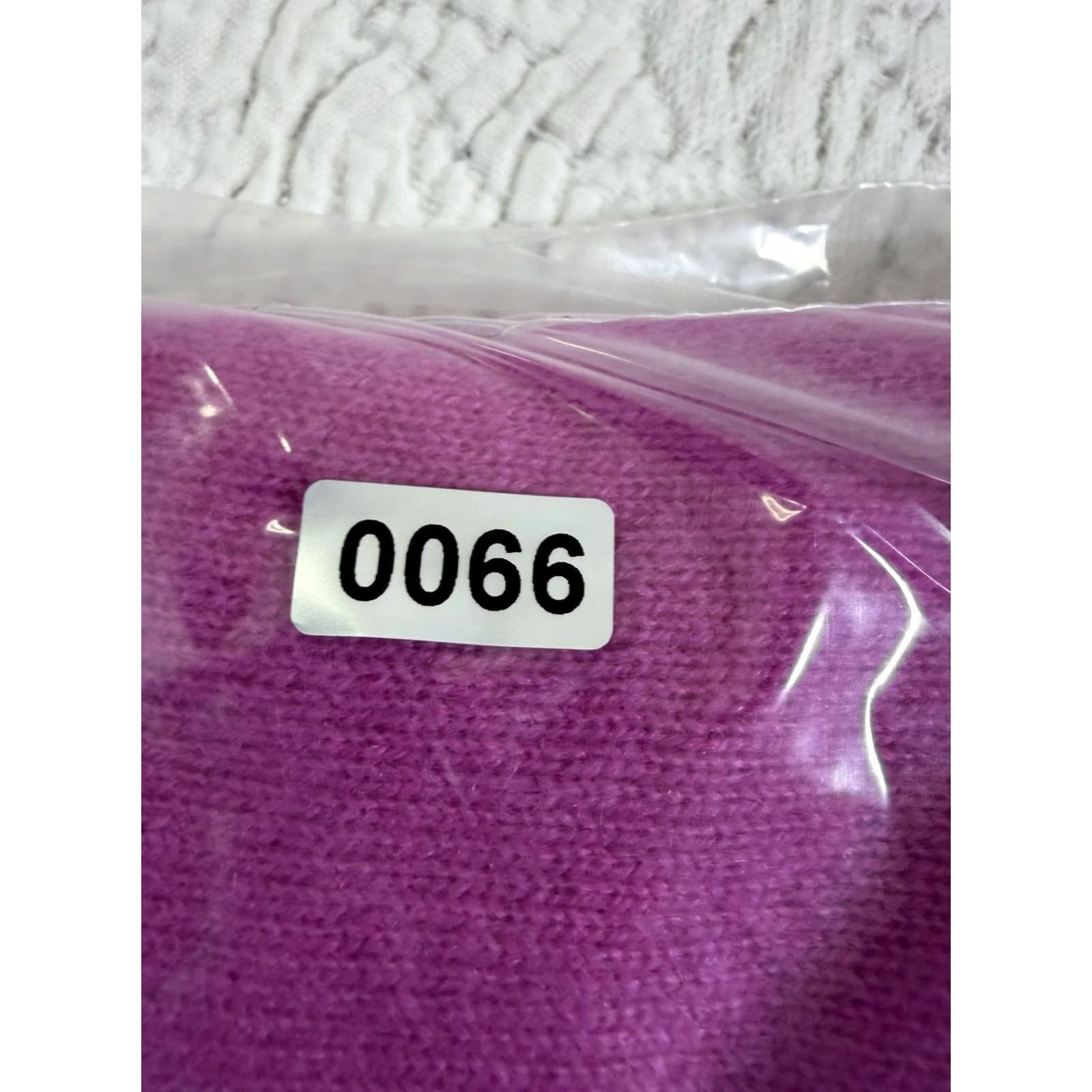 Michael Stars VINTAGE? No. Michael Stars Pink Cashmere V-Neck Pullover Sweater XS Women Long Sleeve Pullover Shirt? Size XS / US 0-2 / IT 36-38 - 8 Thumbnail