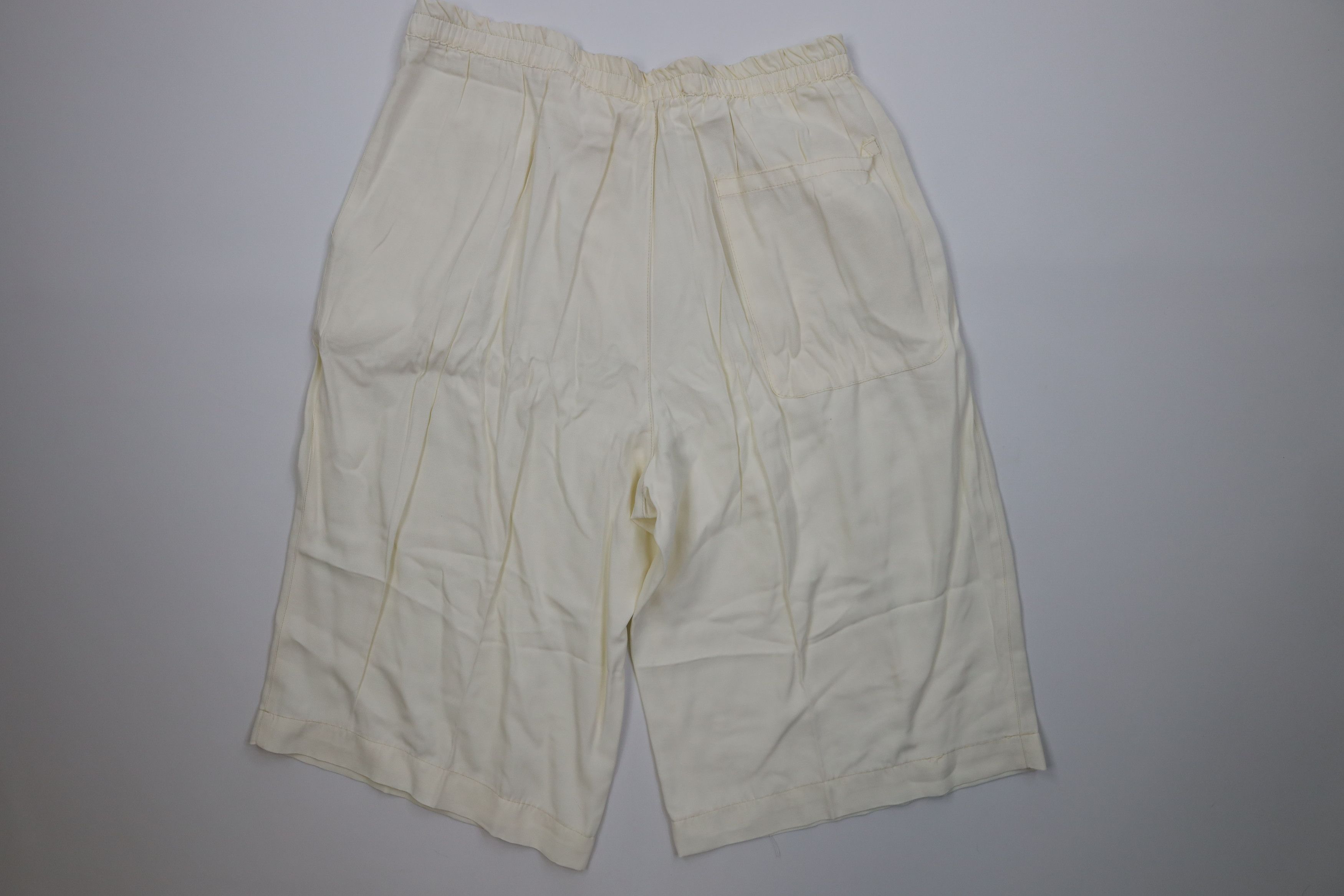 Vintage Vintage 90s Streetwear Gabardine Knit Baggy Shorts Cream USA Size US 36 / EU 52 - 11 Thumbnail