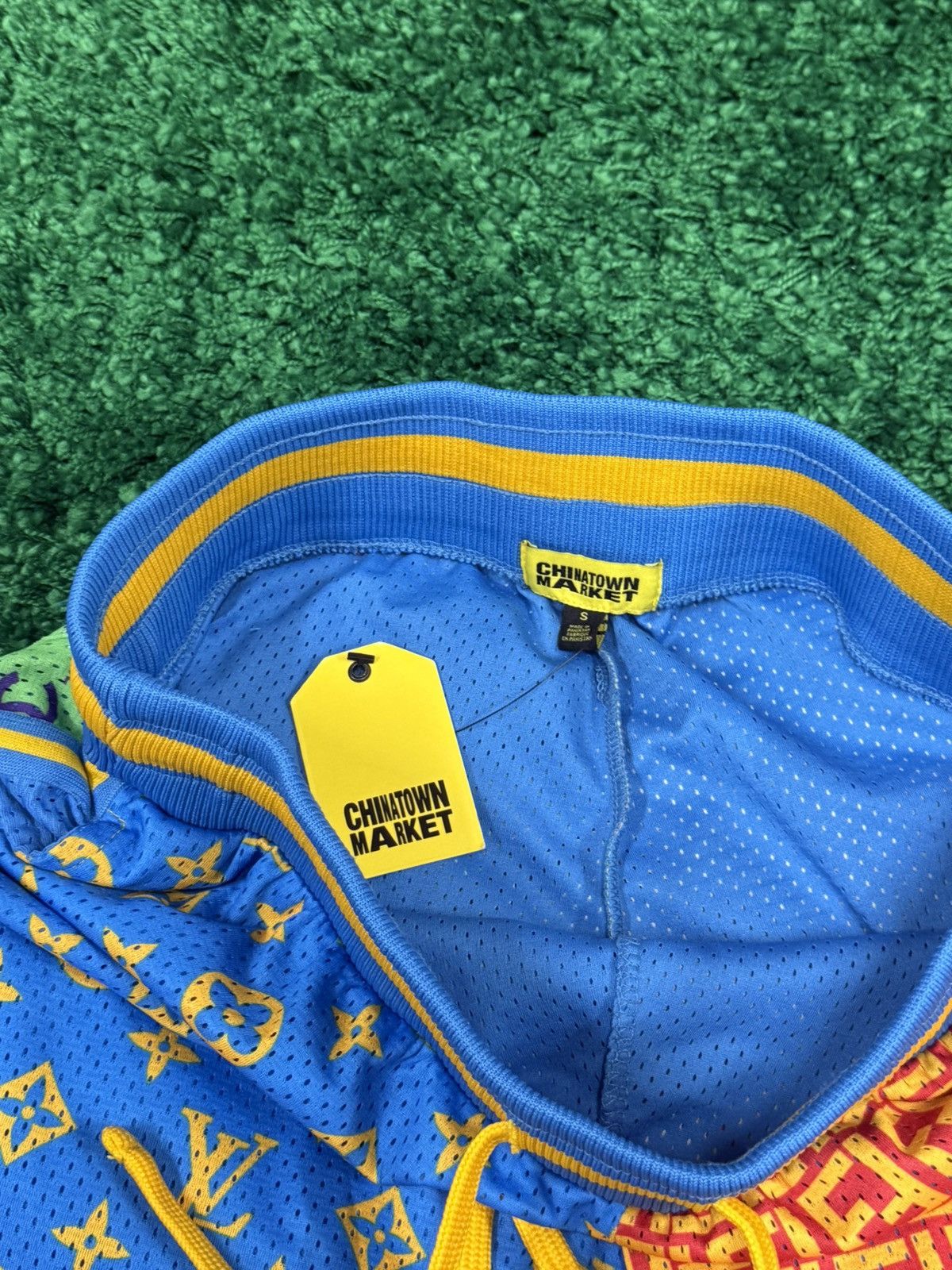 Market Chinatown Market Mesh Secret Club Basketball Shorts Small Size US 30 / EU 46 - 4 Thumbnail