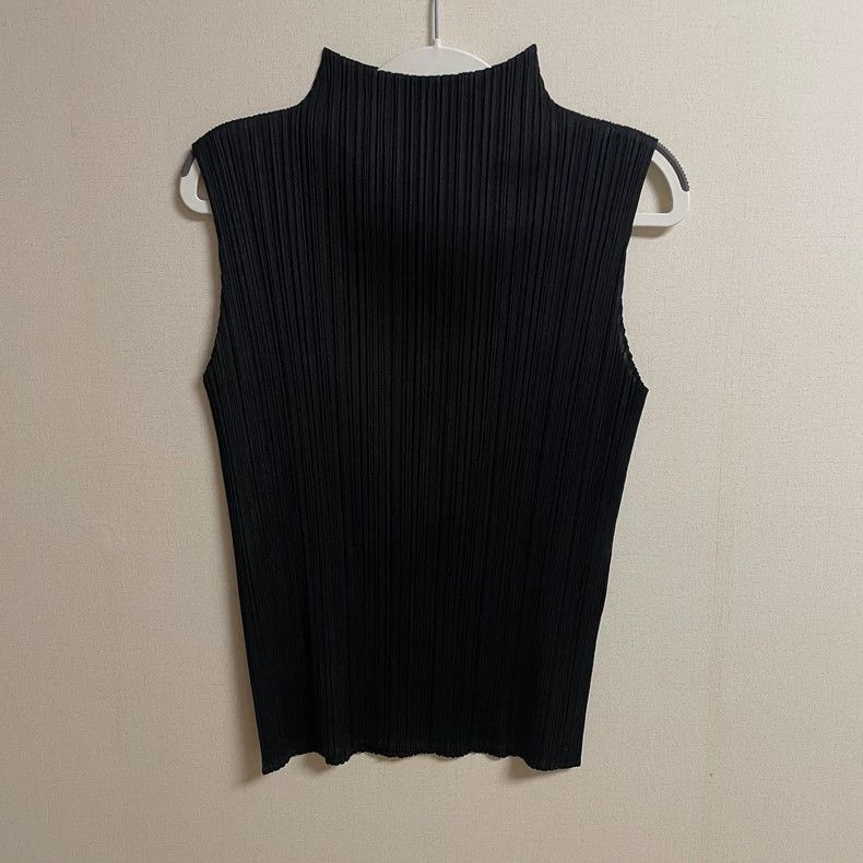 Issey Miyake Issey Miyake black tank top Size L / US 10 / IT 46 - 1 Thumbnail