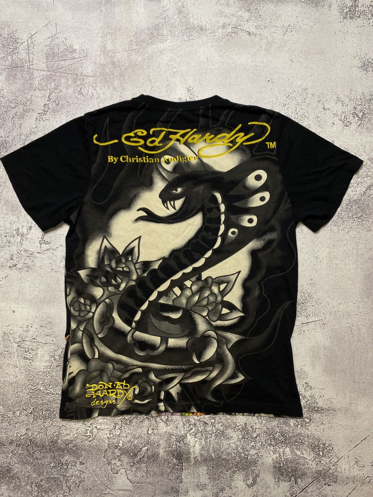 Christian Audigier Ed Hardy Christian Audigier Y2K Overprinted Snake T Shirt Size US XL / EU 56 / 4 - 1 Thumbnail