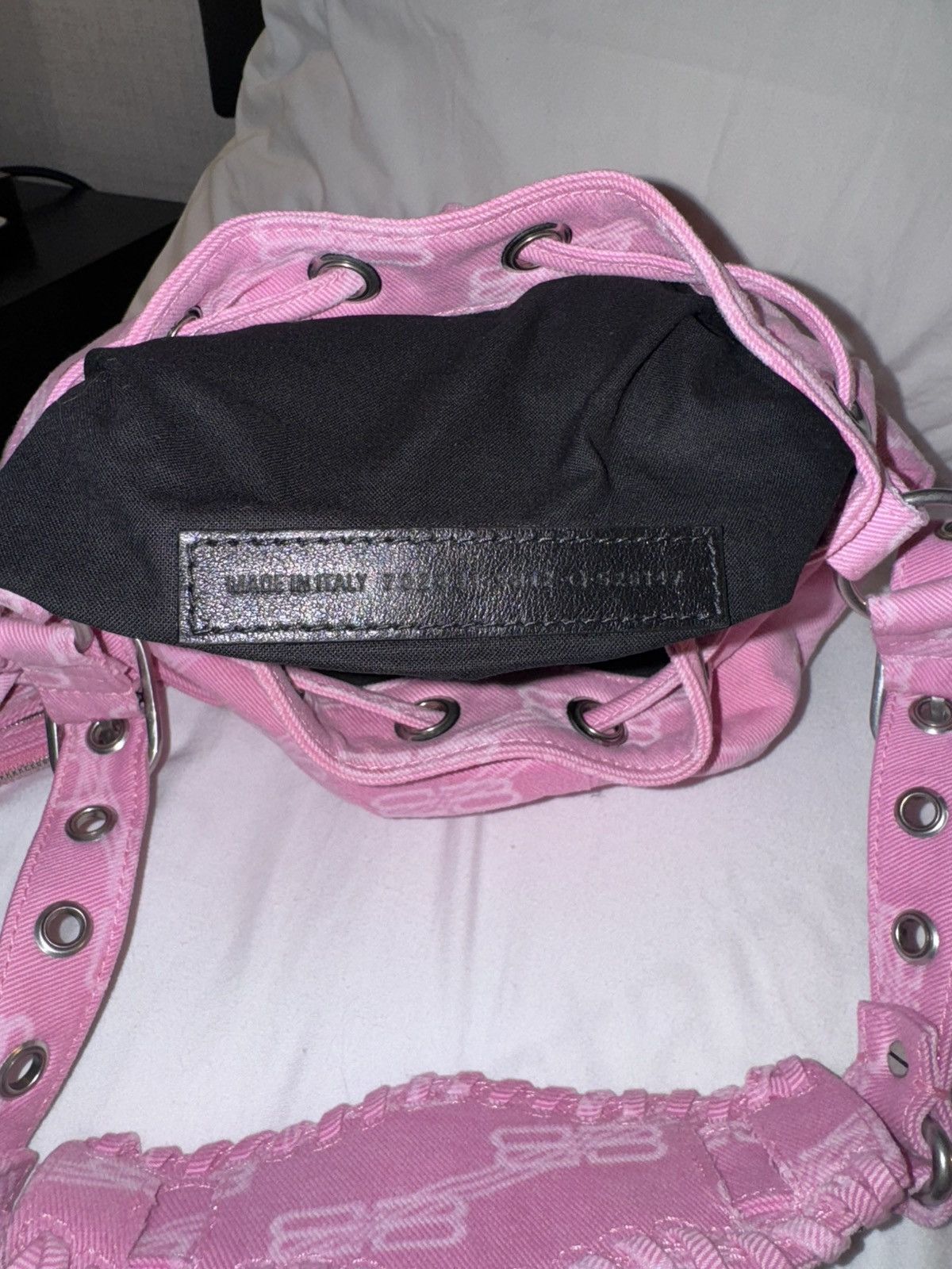 Balenciaga Balenciaga Le Cagole Bucket Bag BB Monogram Denim Size ONE SIZE - 4 Thumbnail