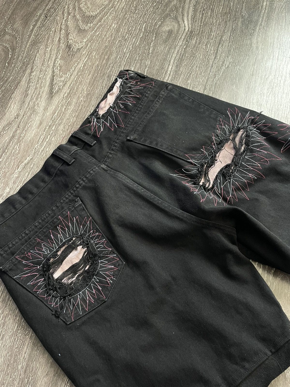 Other Pink Spider Jorts Size US 38 / EU 54 - 7 Thumbnail