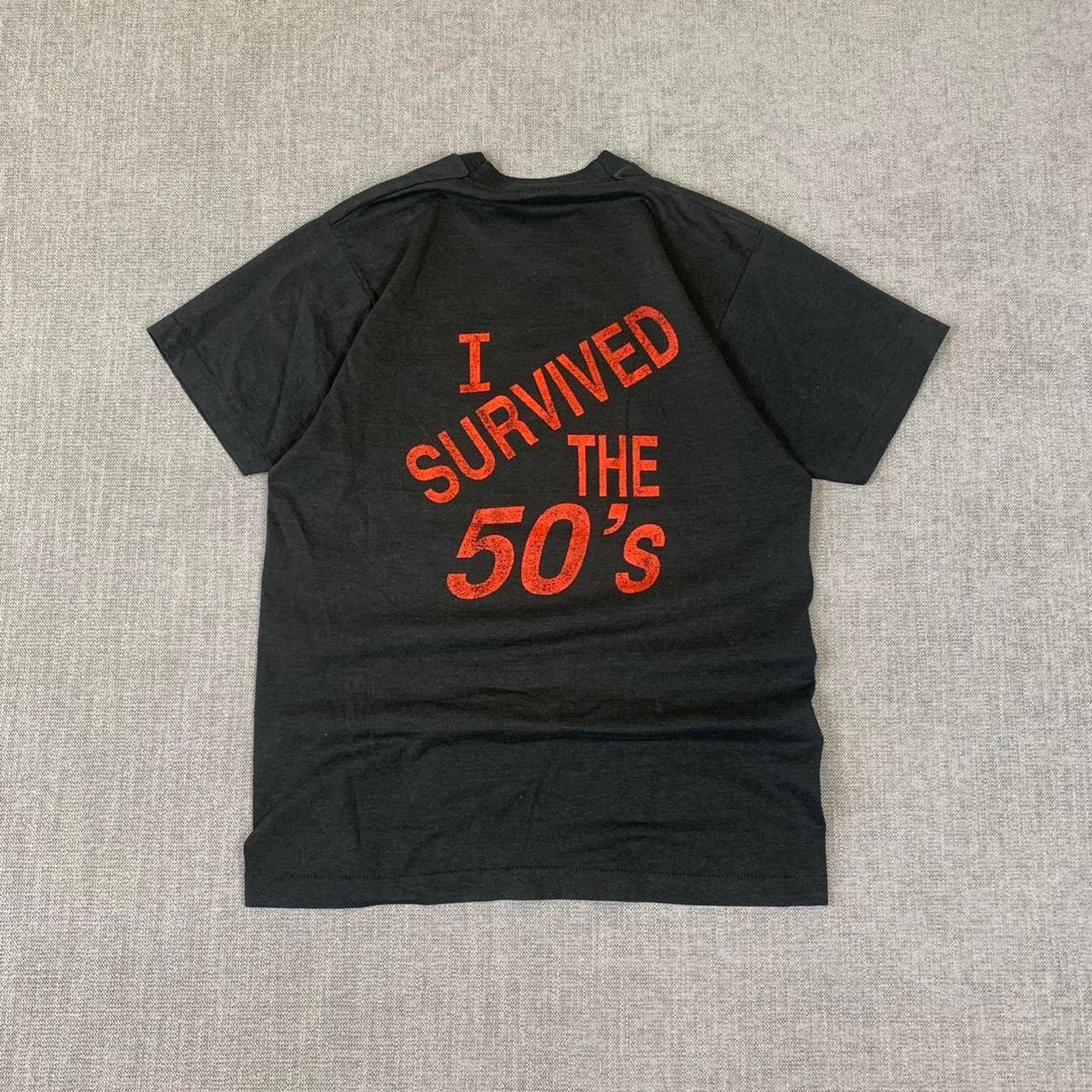 Vintage Vintage I Survived The 50s black t-shirt Size US L / EU 52-54 / 3 - 1 Thumbnail