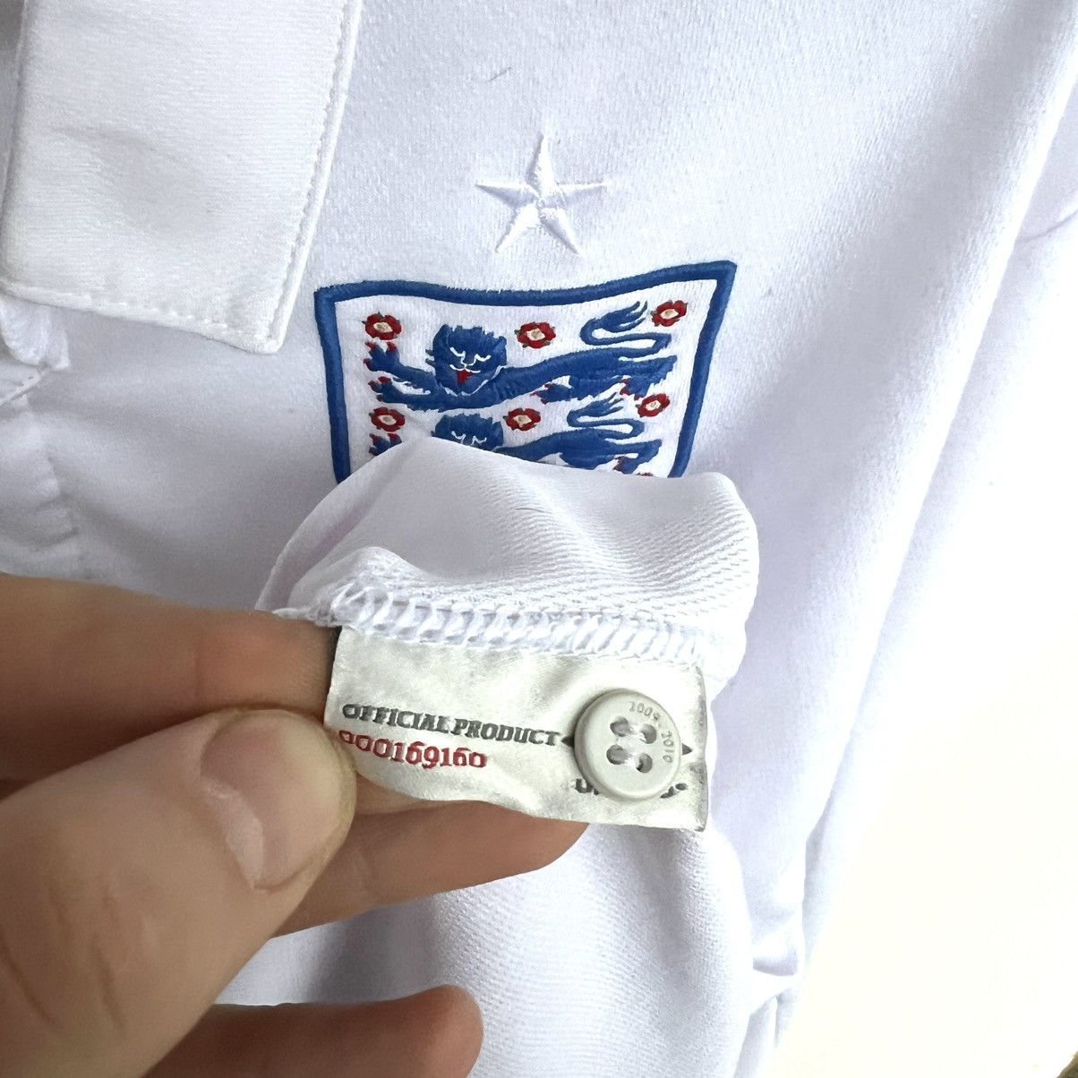 Umbro 2010 England Home Jersey Umbro Long Sleeve soccer Vintage Size US L / EU 52-54 / 3 - 4 Thumbnail
