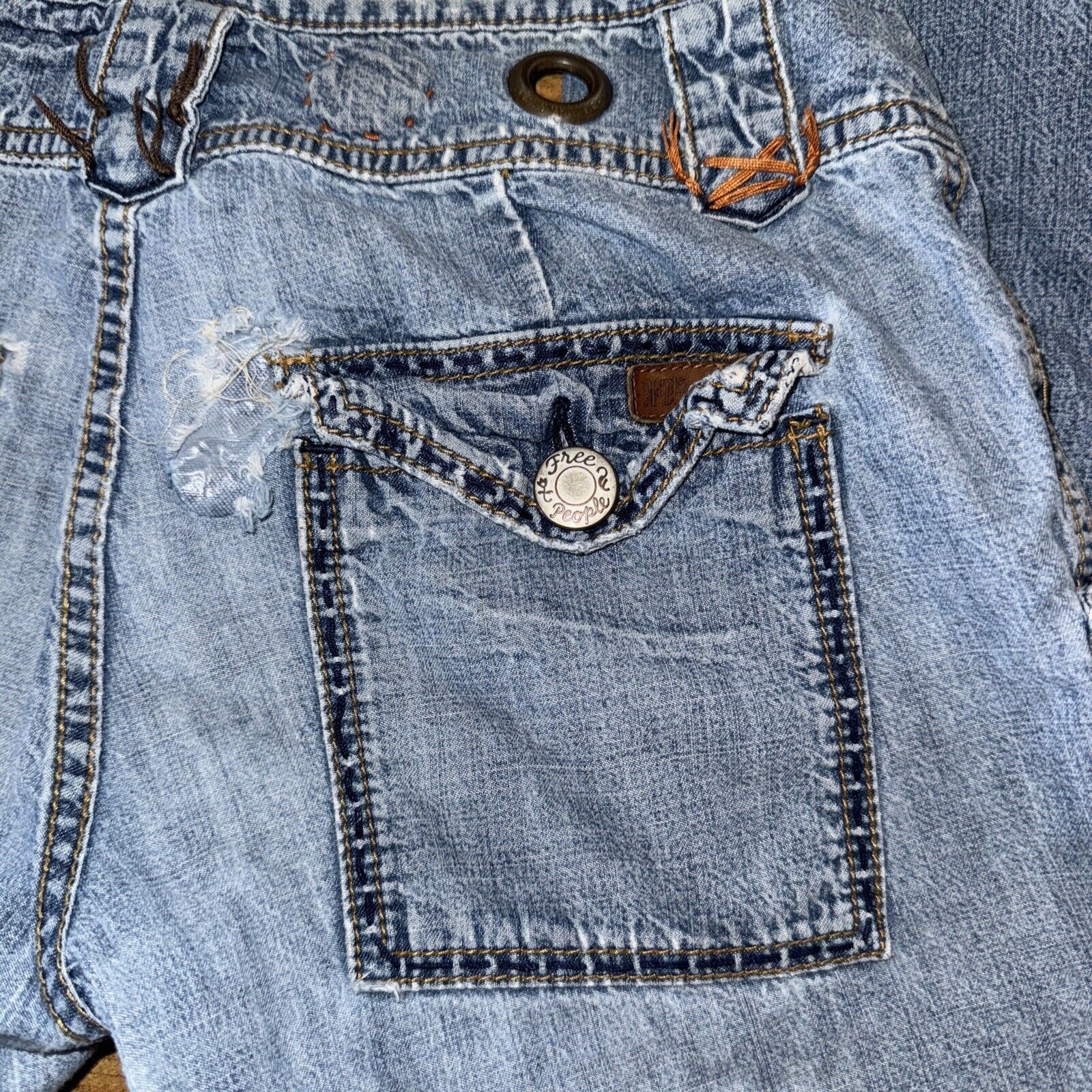Free People × Grunt Style × Vintage Women’s Free People Y2K Style Jeans Blue Size 26x32 Size 26" / US 2 / IT 38 - 5 Thumbnail
