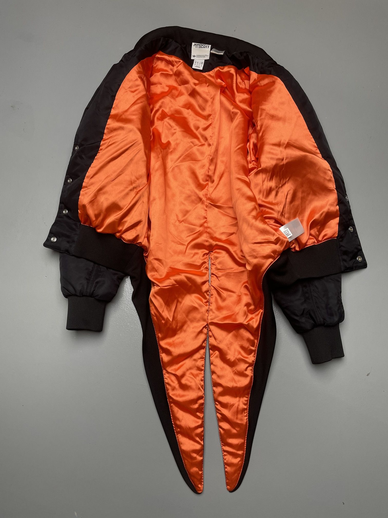 Adidas × Jeremy Scott sample adidas X Jeremy Scott A/W 2015 Tuxedo Bomber Size M / US 6-8 / IT 42-44 - 3 Thumbnail