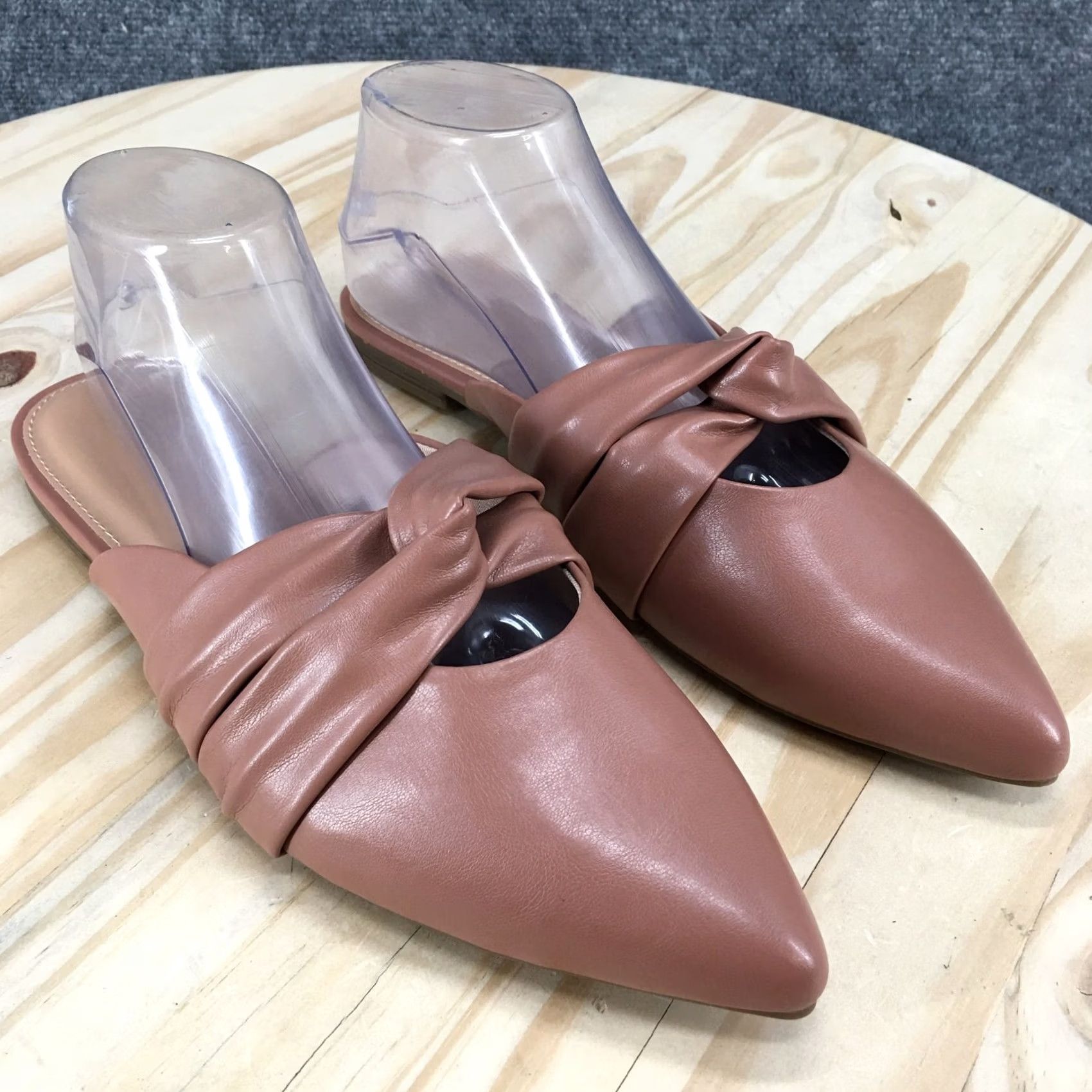 Old Navy Old Navy Sandals Women Slide Beige Pointy Twist Mule Slip On Flat Comfort Shoes Size US 11 / IT 41 - 3 Thumbnail