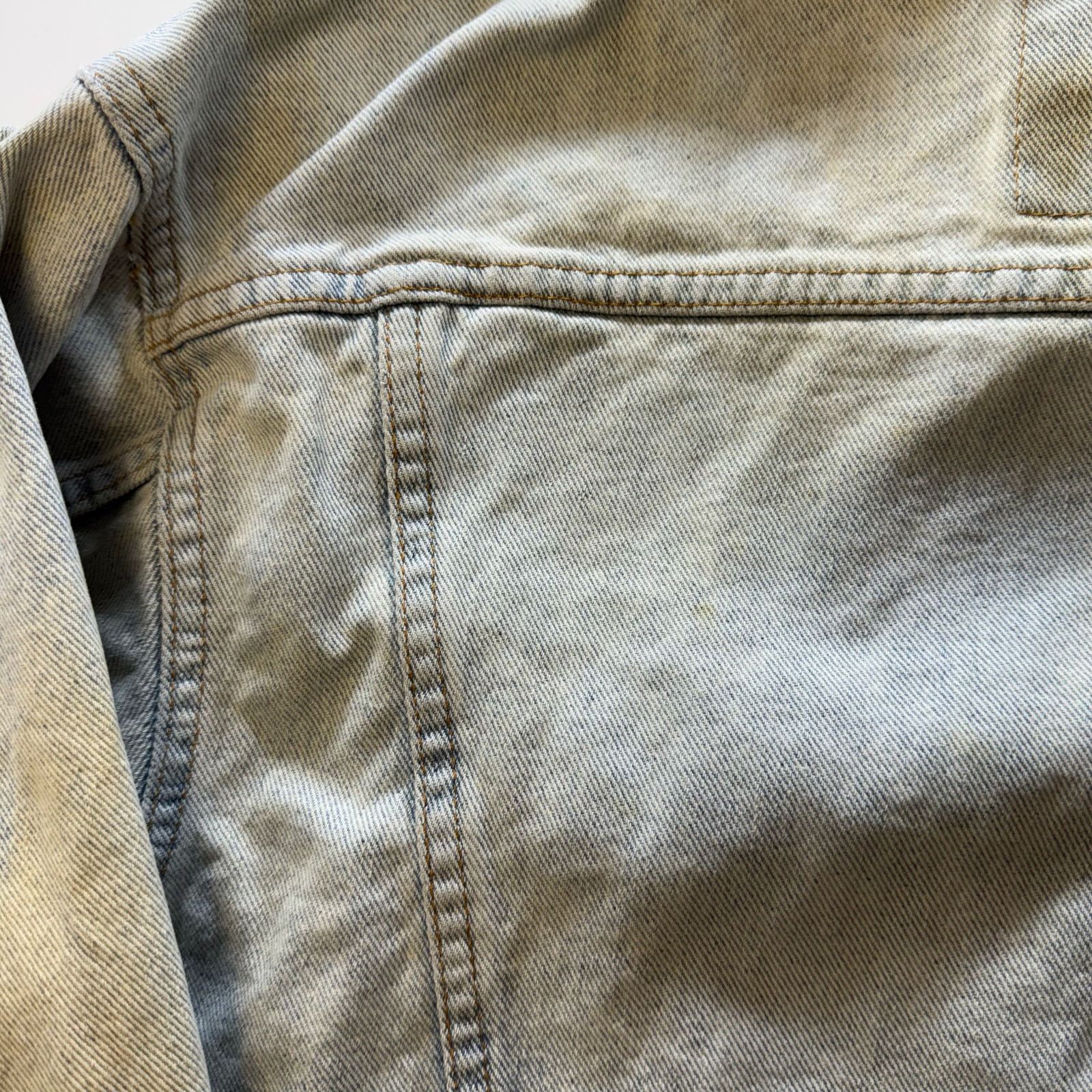 Levi's 90'S Levi's 70598-4834 Large Patch Denim Jacket Size Medium Size US M / EU 48-50 / 2 - 18 Thumbnail