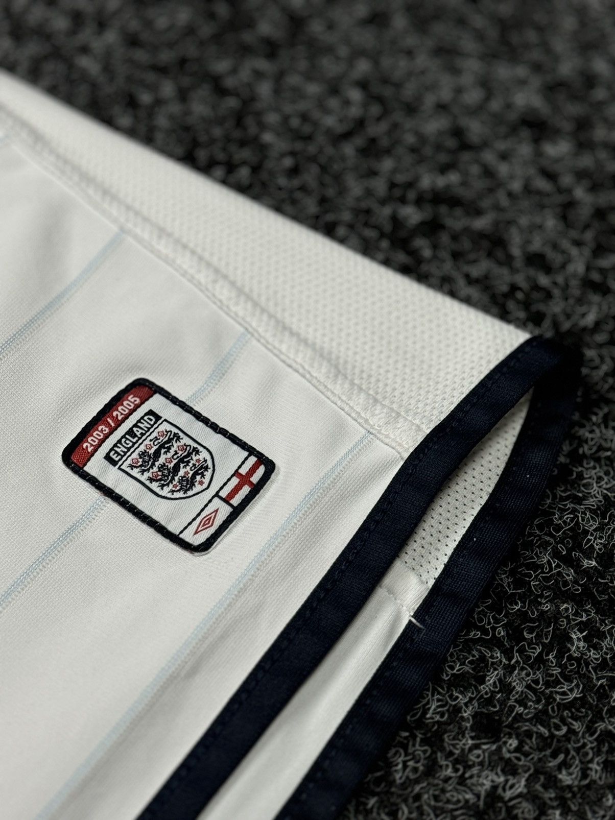 Umbro × Vintage UMBRO ENGLAND 🏴󠁧󠁢󠁥󠁮󠁧󠁿 Double-sided football T-shirt Kellow 69 Size US L / EU 52-54 / 3 - 10 Thumbnail