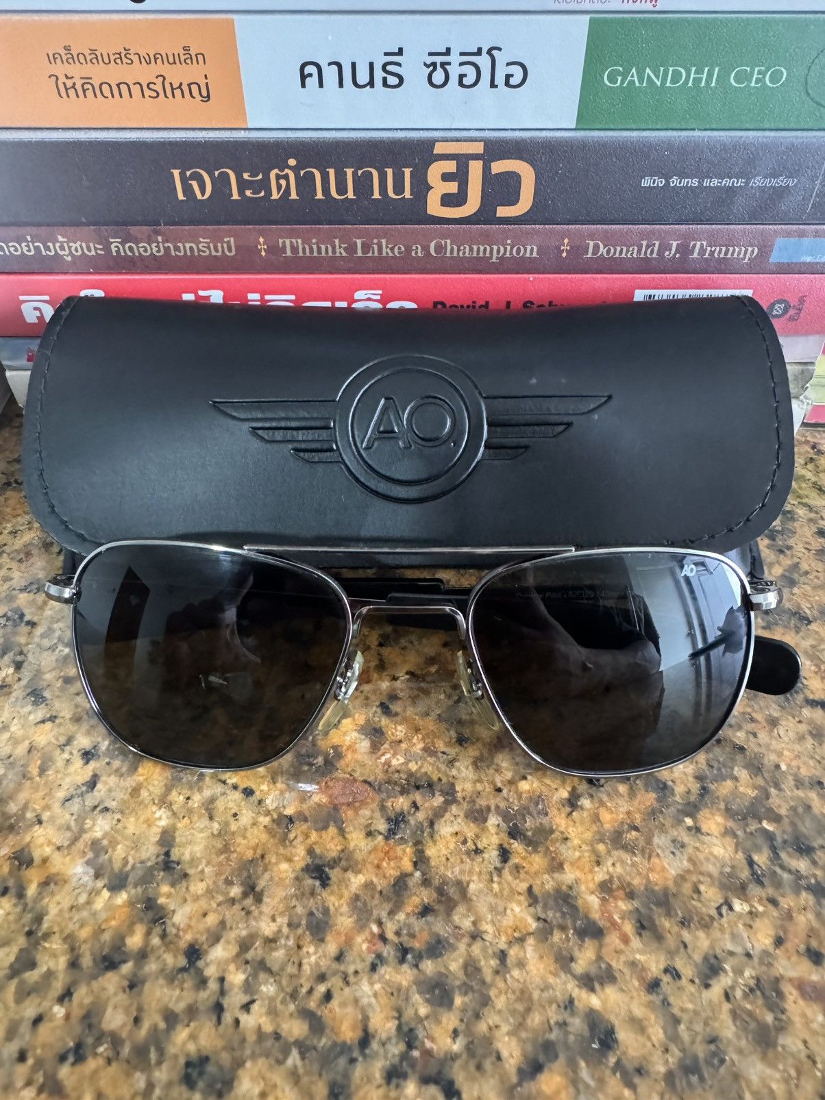 Other American Optical AO Original Pilot 52 20 140 case Sunglasses Size ONE SIZE - 2 Thumbnail