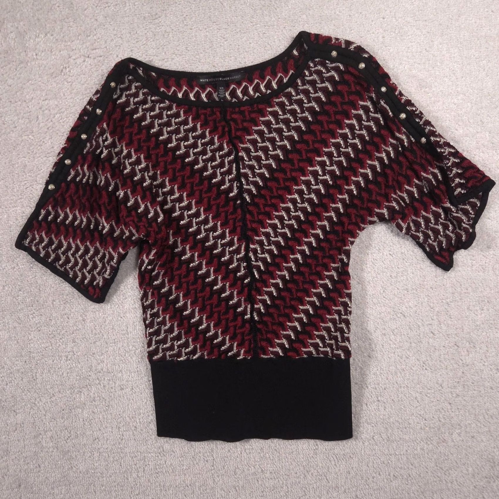 White House Black Market VINTAGE White House Black Market Sweater Womens XS Red Geometric Button Dolman Knit Size XS / US 0-2 / IT 36-38 - 3 Thumbnail