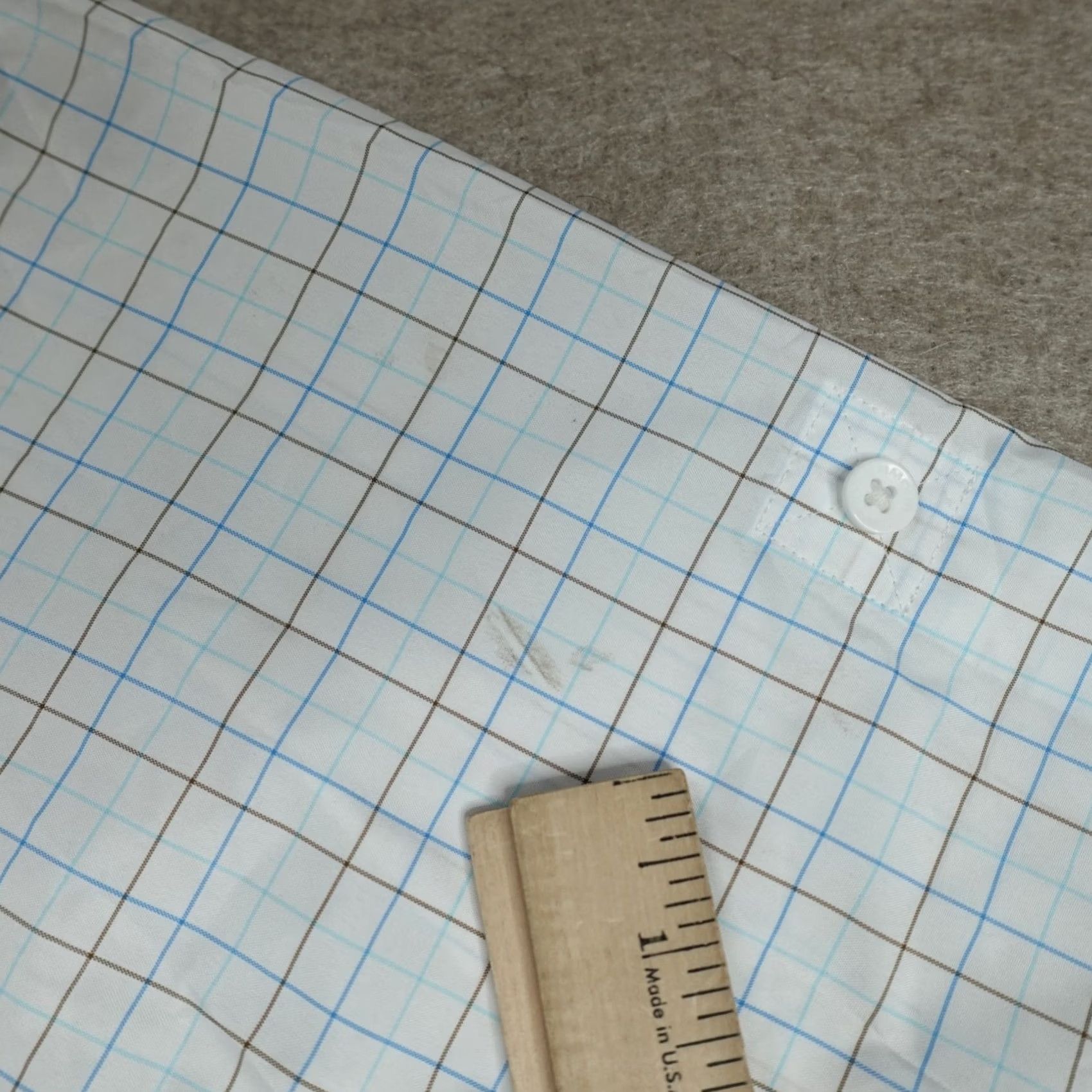 Under Armour Under Armour Mens Shirt 3XL White Plaid UPF 30 Performance Vents NEW READ Shirt Mens 3XL White Plaid UPF 30 Performance Vents NEW READ Size US XXL / EU 58 / 5 - 7 Thumbnail