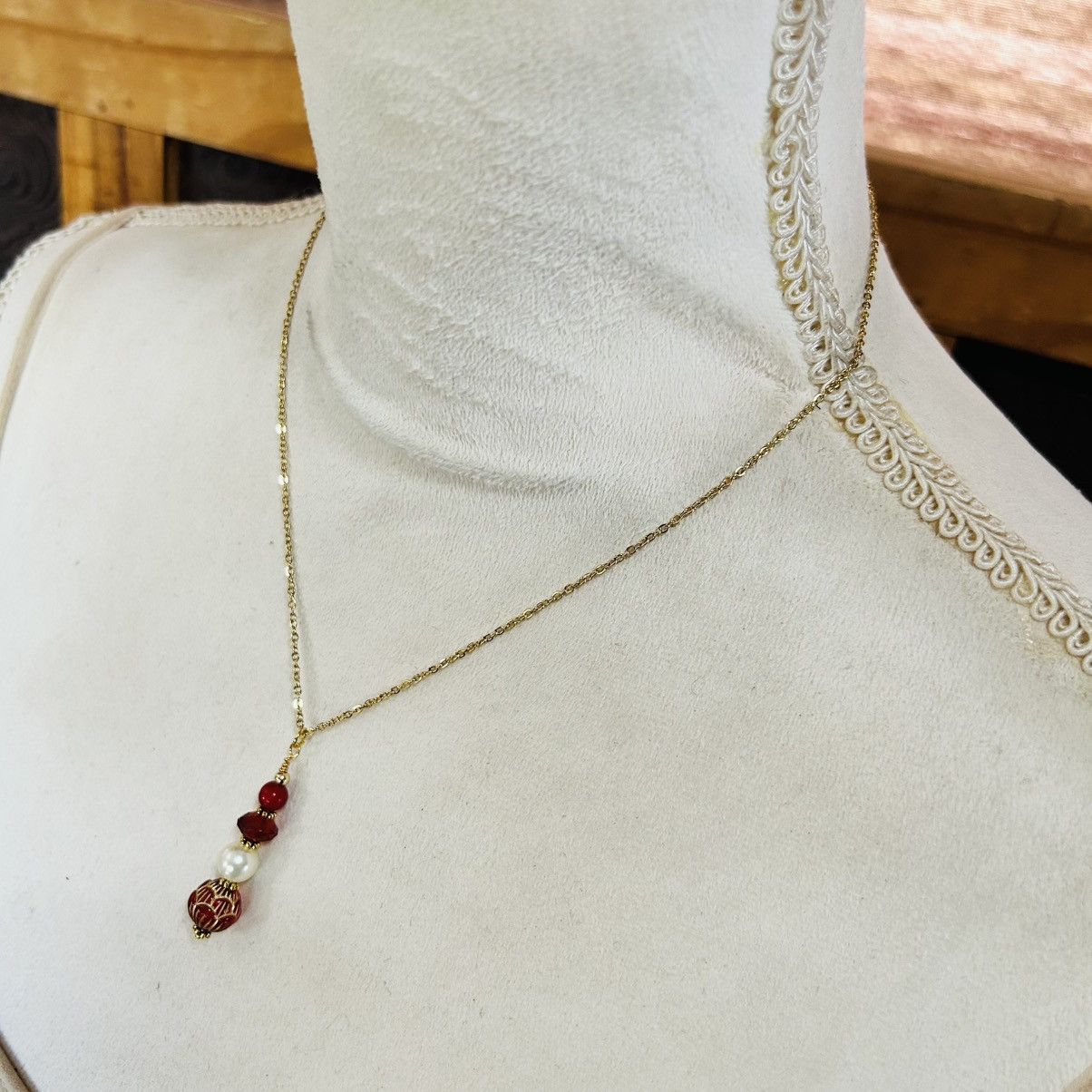 Handmade Handcrafted elegant glass beaded pendant on chain necklace Size ONE SIZE - 4 Thumbnail