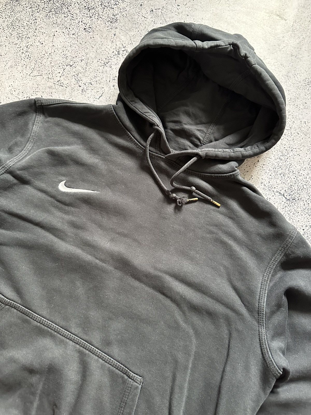 Nike Vintage Nike Baggy Hoodie Mini Swoosh Black Y2K USA Size US M / EU 48-50 / 2 - 2 Thumbnail