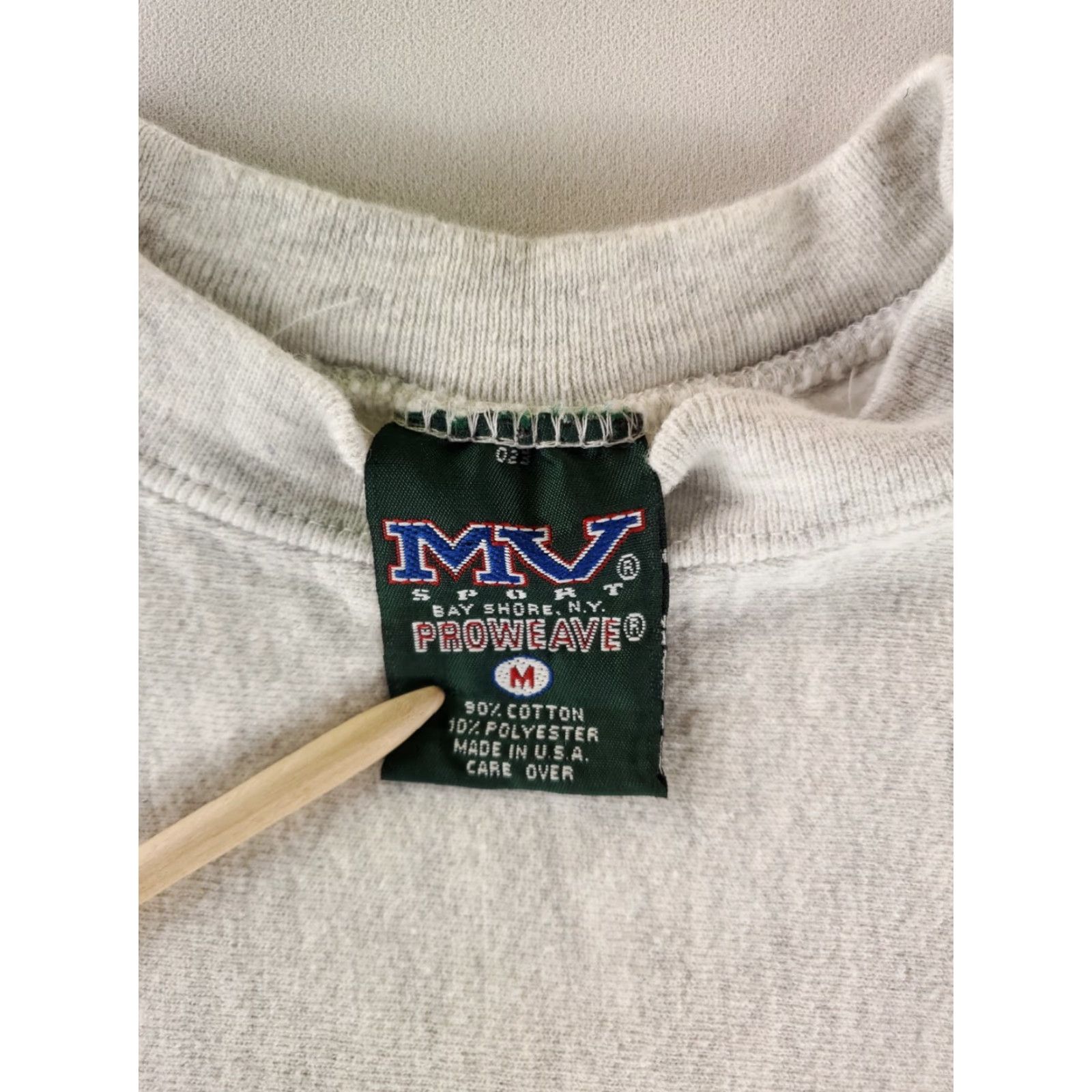 Vintage VINTAGE MV Sport Proweave VTG 90s Notre Dame Sweatshirt Gray Mens M Made USA Shirt Size US M / EU 48-50 / 2 - 2 Thumbnail
