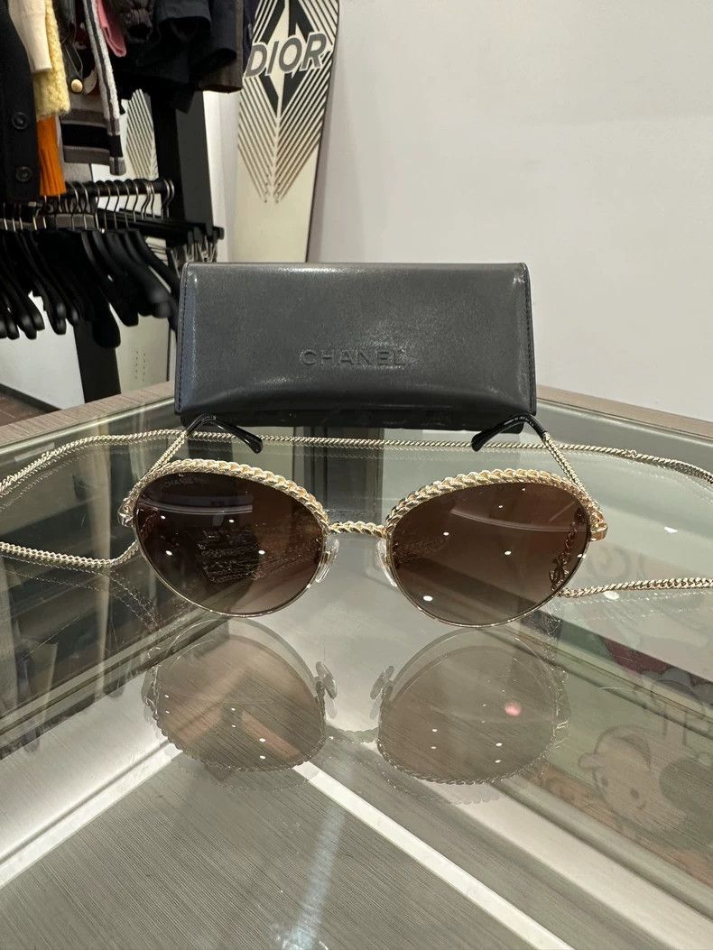 Chanel Chanel Metal Chain CC Runway Sunglasses Size ONE SIZE - 2 Thumbnail