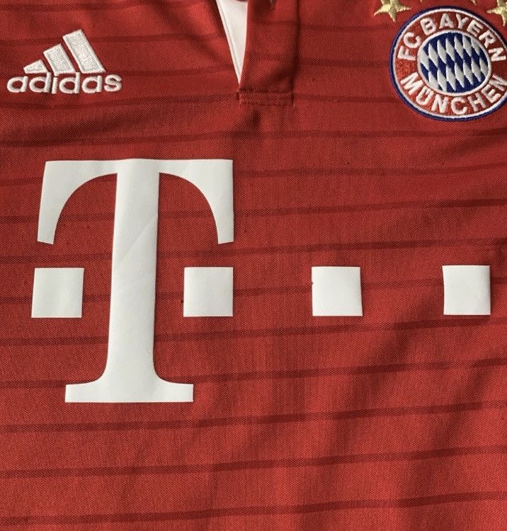 Adidas Hummels jersey bayern munchen Size US S / EU 44-46 / 1 - 8 Thumbnail