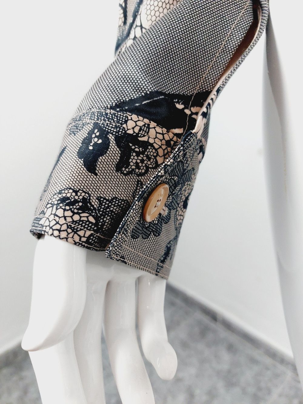 Dior Christian Dior 2006 Runway Optical Corset Lace Trompe jacket Size M / US 6-8 / IT 42-44 - 12 Thumbnail
