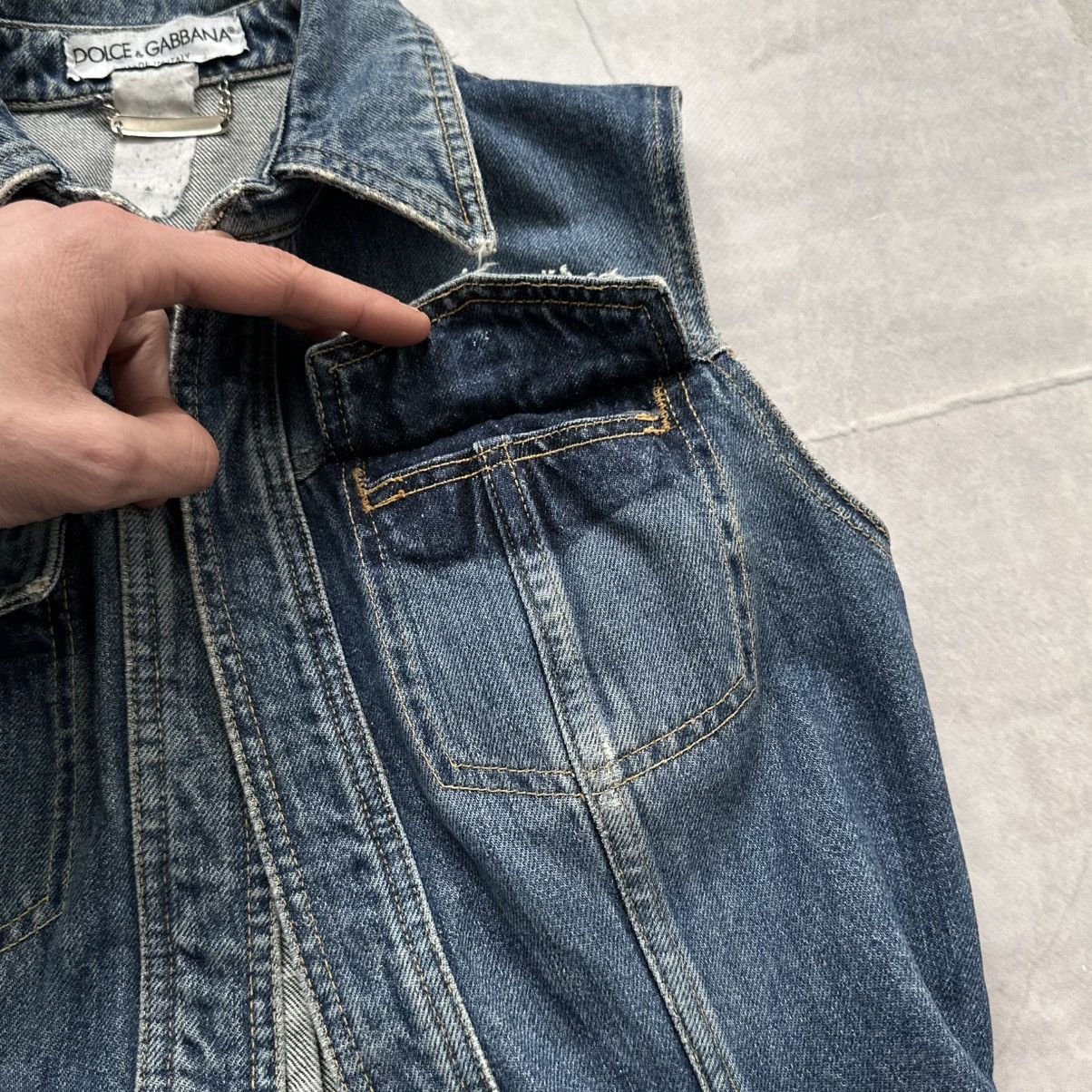 Dolce & Gabbana 90s Dolce & Gabbana Vintage Denim Vest Open Front Y2K Size S / US 4 / IT 40 - 13 Thumbnail