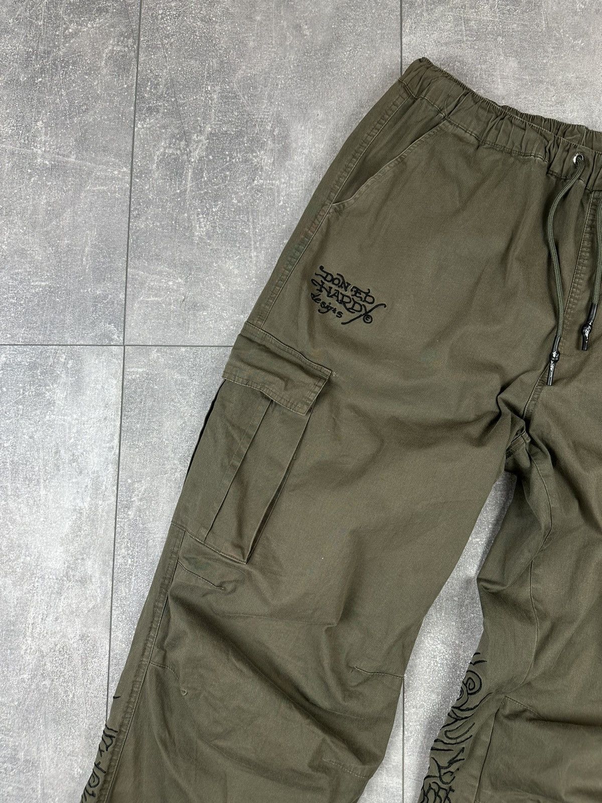 Ed Hardy Ed Hardy X Urban Outfitters Japanese Cargo Dragon Pants Size US 30 / EU 46 - 10 Thumbnail
