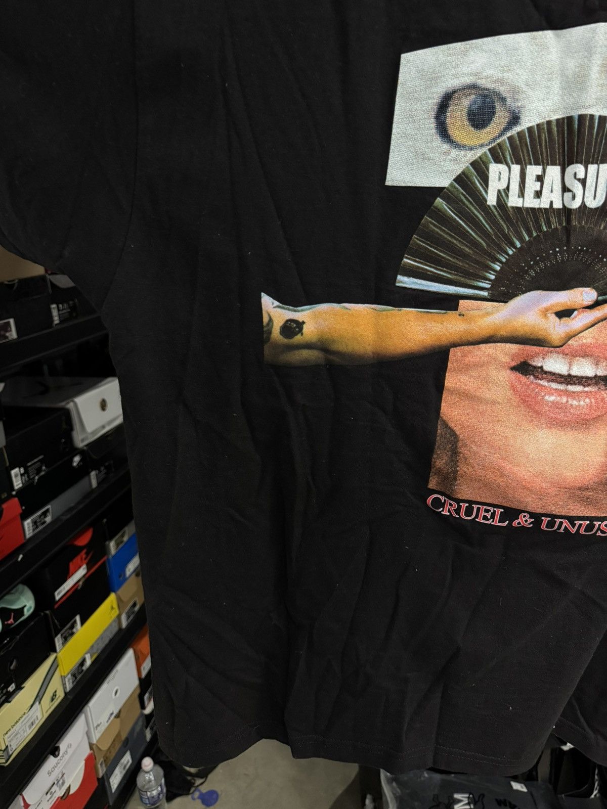 Pleasures Pleasures x Rolling Stones T-Shirt Size XXL Size US XXL / EU 58 / 5 - 8 Thumbnail