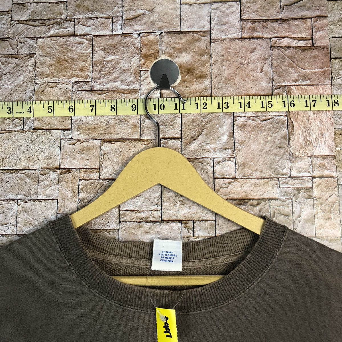 Champion × Vintage Champion vintage faded Brown Sweatshirt #A497 Size US XL / EU 56 / 4 - 4 Thumbnail