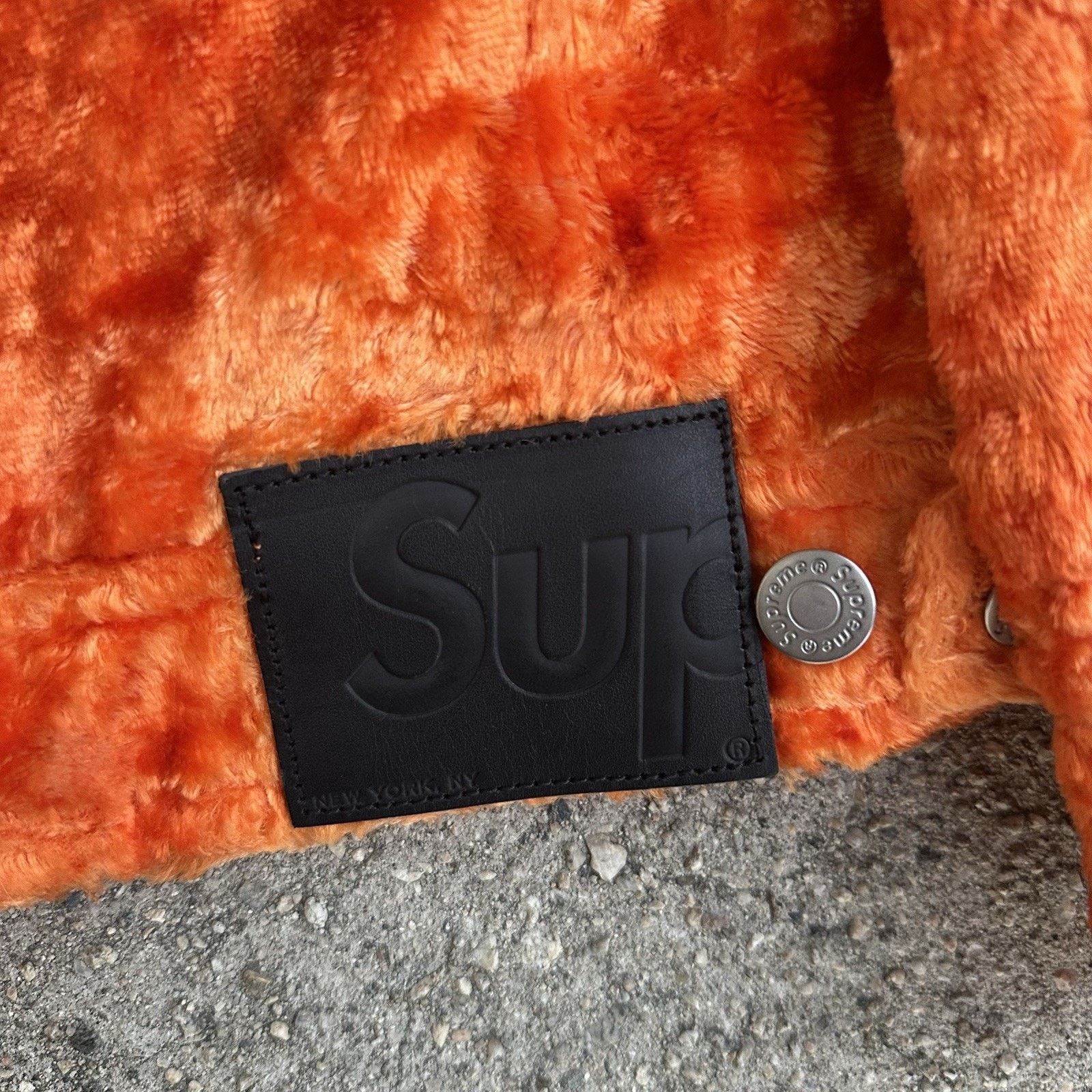 Hypebeast × Supreme Supreme NYC Fuzzy Pile Orange Trucker Jacket Sz M SS19 Size US M / EU 48-50 / 2 - 6 Thumbnail