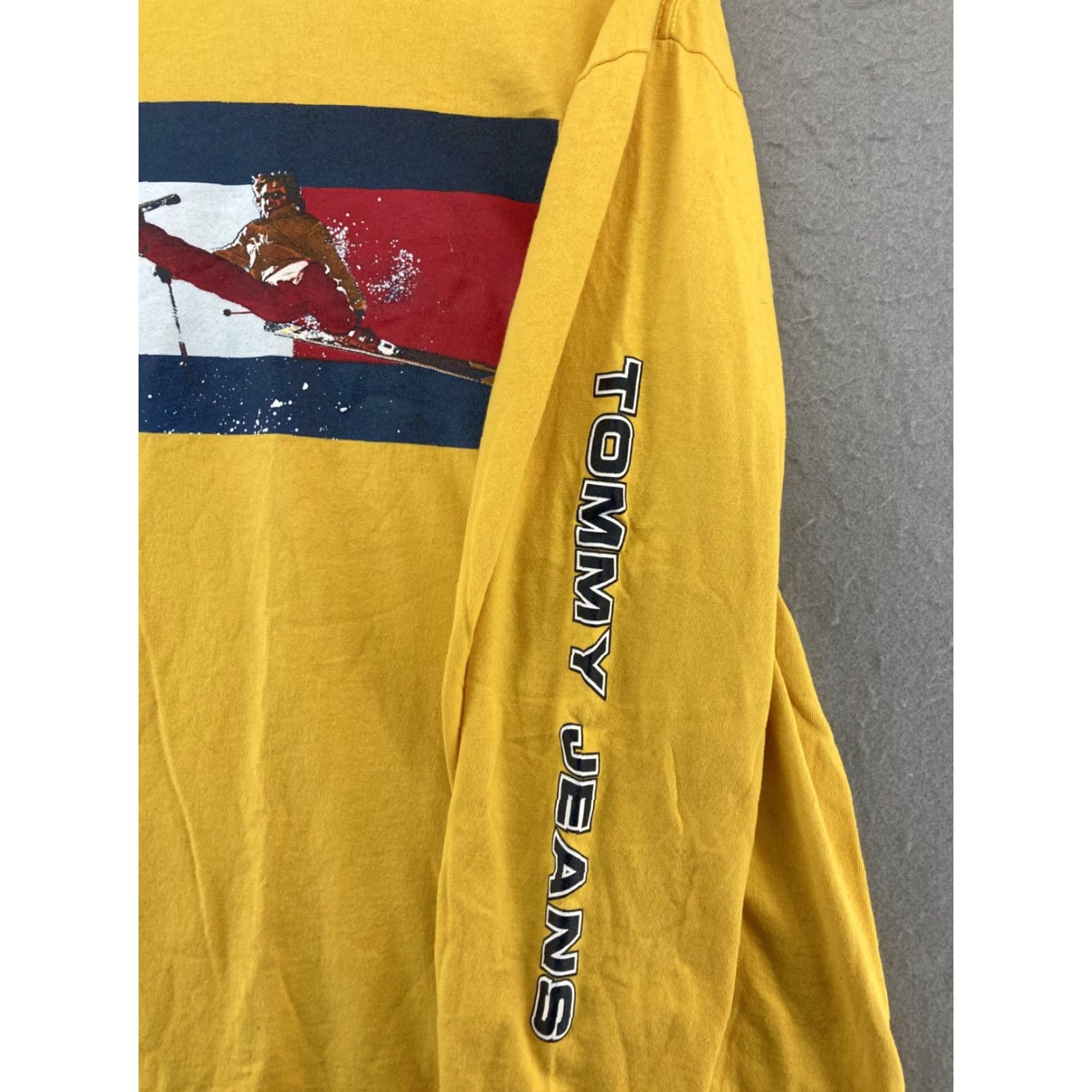 Tommy Hilfiger Tommy Hilfiger Mens T-Shirt S Yellow Graphic Ski Logo 90s Preppy Fall Winter Size US S / EU 44-46 / 1 - 3 Thumbnail