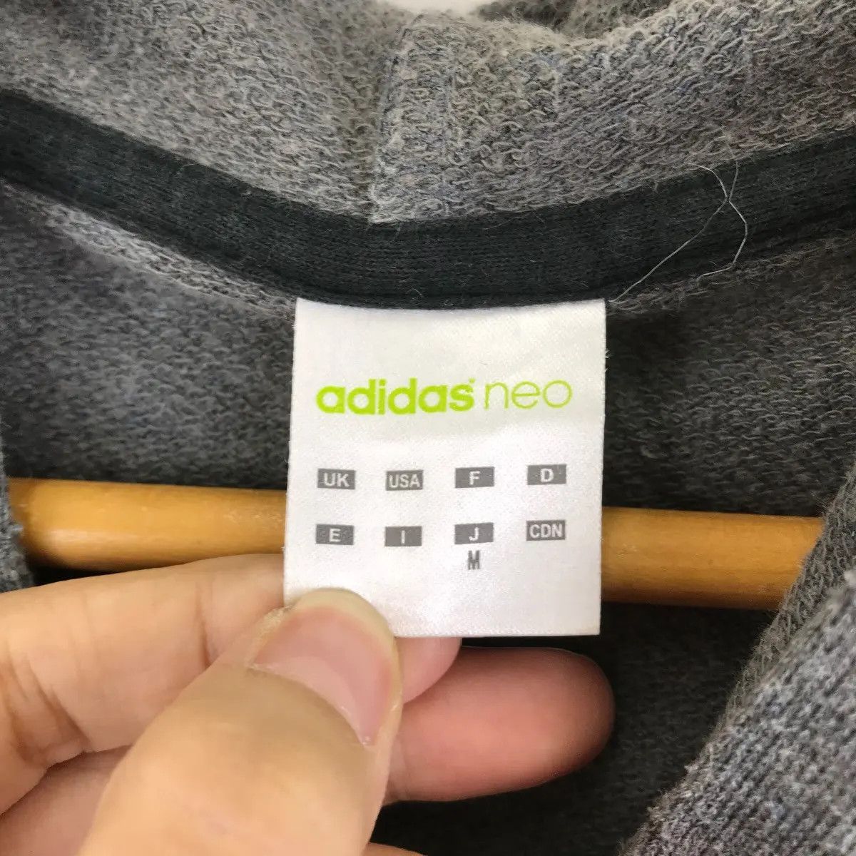 Adidas ADIDAS NEO LABEL 3 Stripes Grey Center Logo Hoodie Size US M / EU 48-50 / 2 - 2 Thumbnail