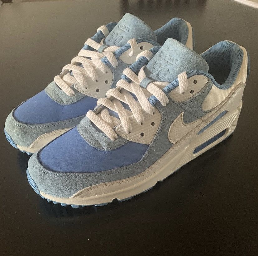 image of Nike Air Max 90 Premium Unc Nby | New/ds OG All | Size 9 Shoes in Light Blue/White, Men's