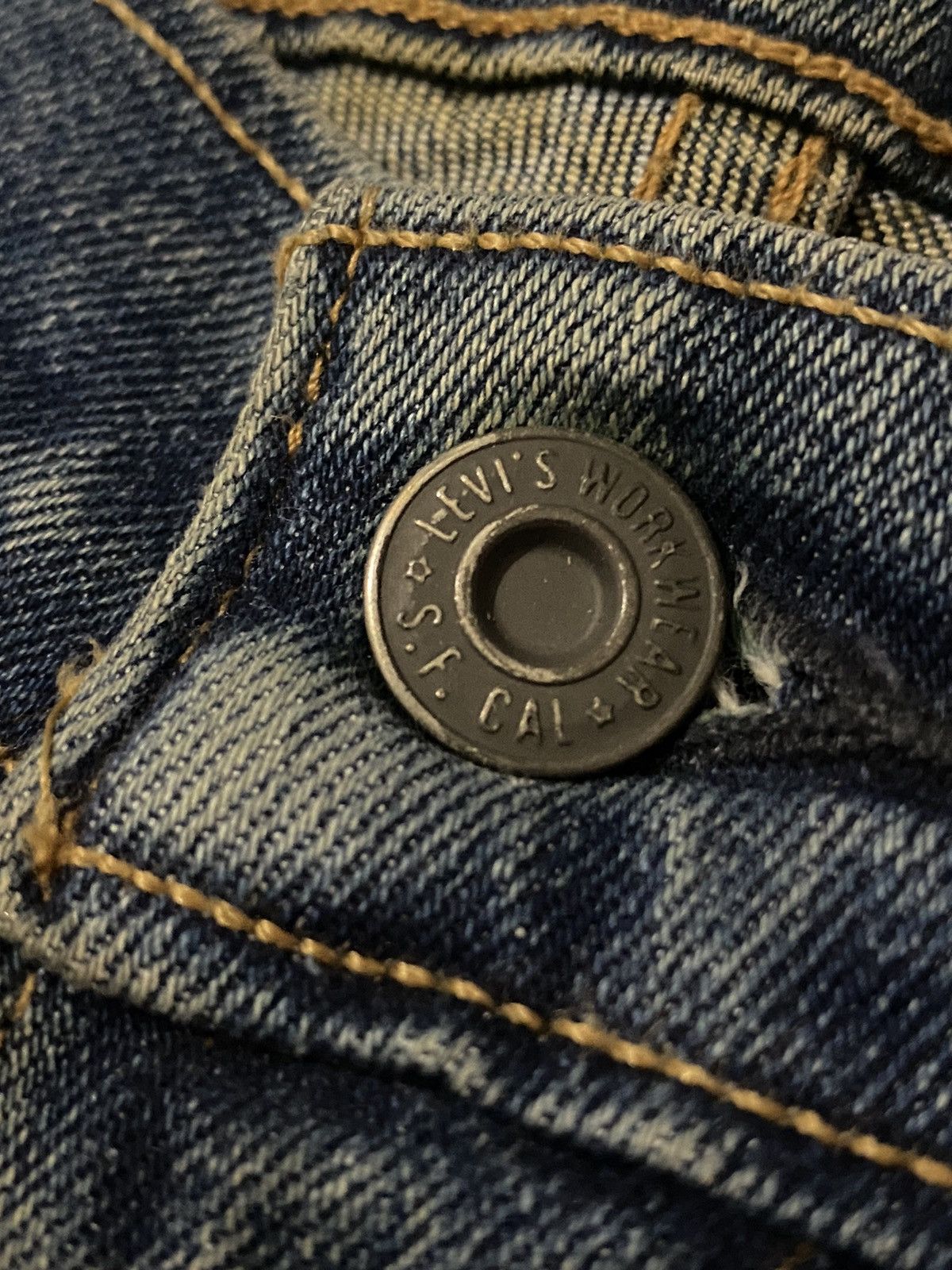 Levi's 00s Levi’s 505 Mud Rust Distressed Straight Fit Jeans Size US 33 - 6 Thumbnail