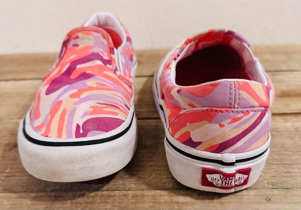 Vans Vans 'Bright Vibrations' Girl's Classic Slip-On Shoes Size US 5 / EU 37 - 2 Thumbnail