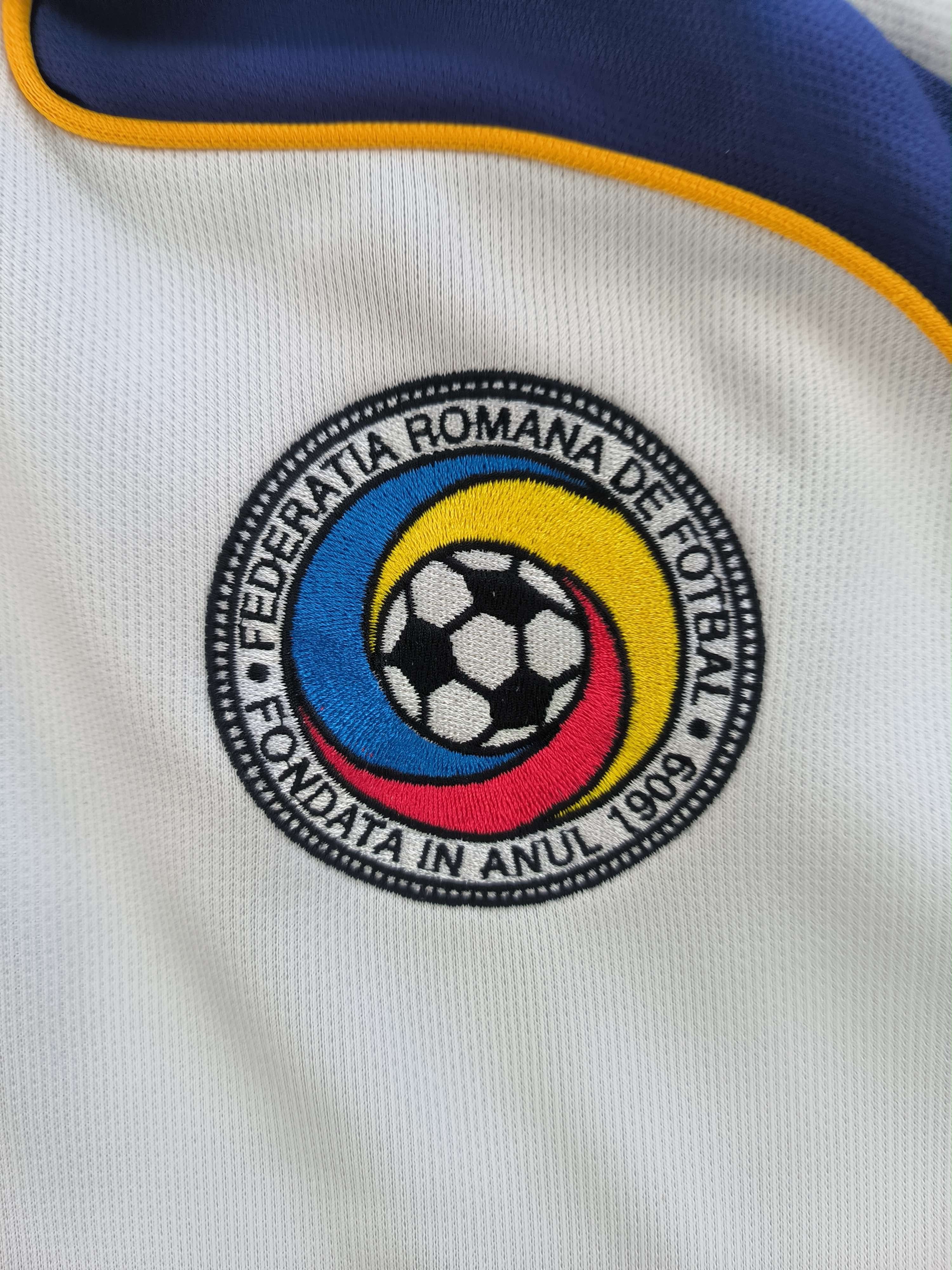 Adidas Romania 2007-08 Adidas football traveller tee shirt size L Size US L / EU 52-54 / 3 - 3 Thumbnail