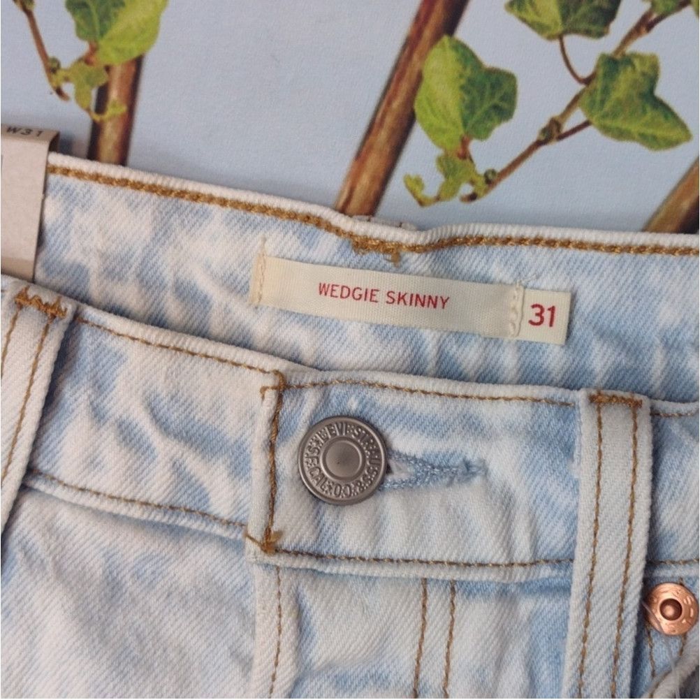Levi's Levi's wedgie skinny jeans size 31 Size 31" - 4 Thumbnail